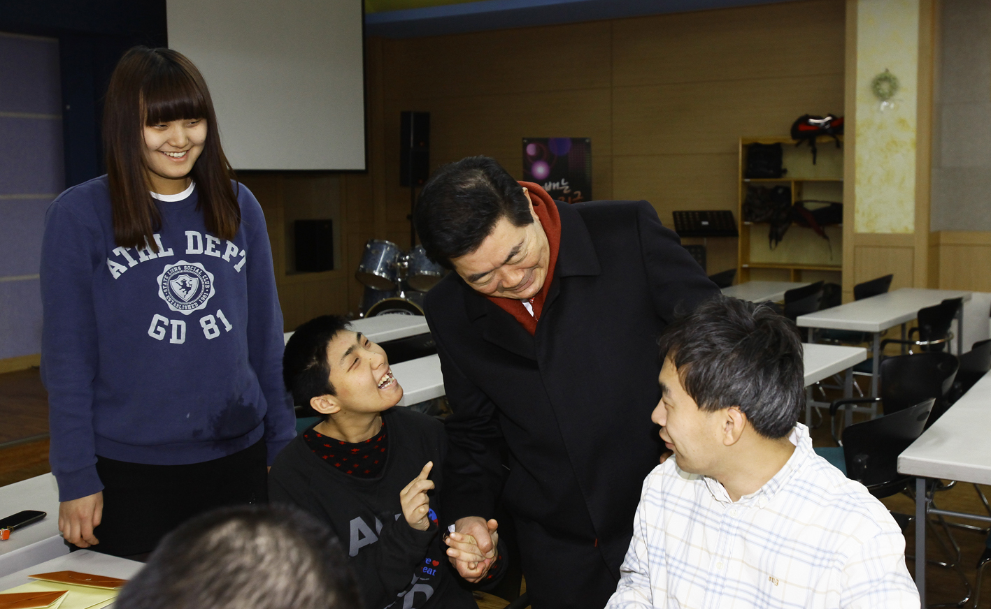 20110129-2011년 설맞이 경로당 및 사회복지시설 방문1 24285.JPG