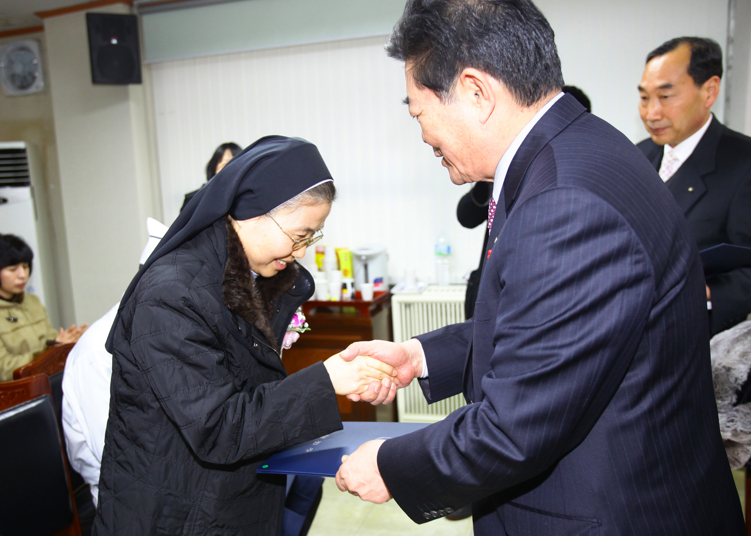 20101227-12월 정기 구민표창 20749.JPG