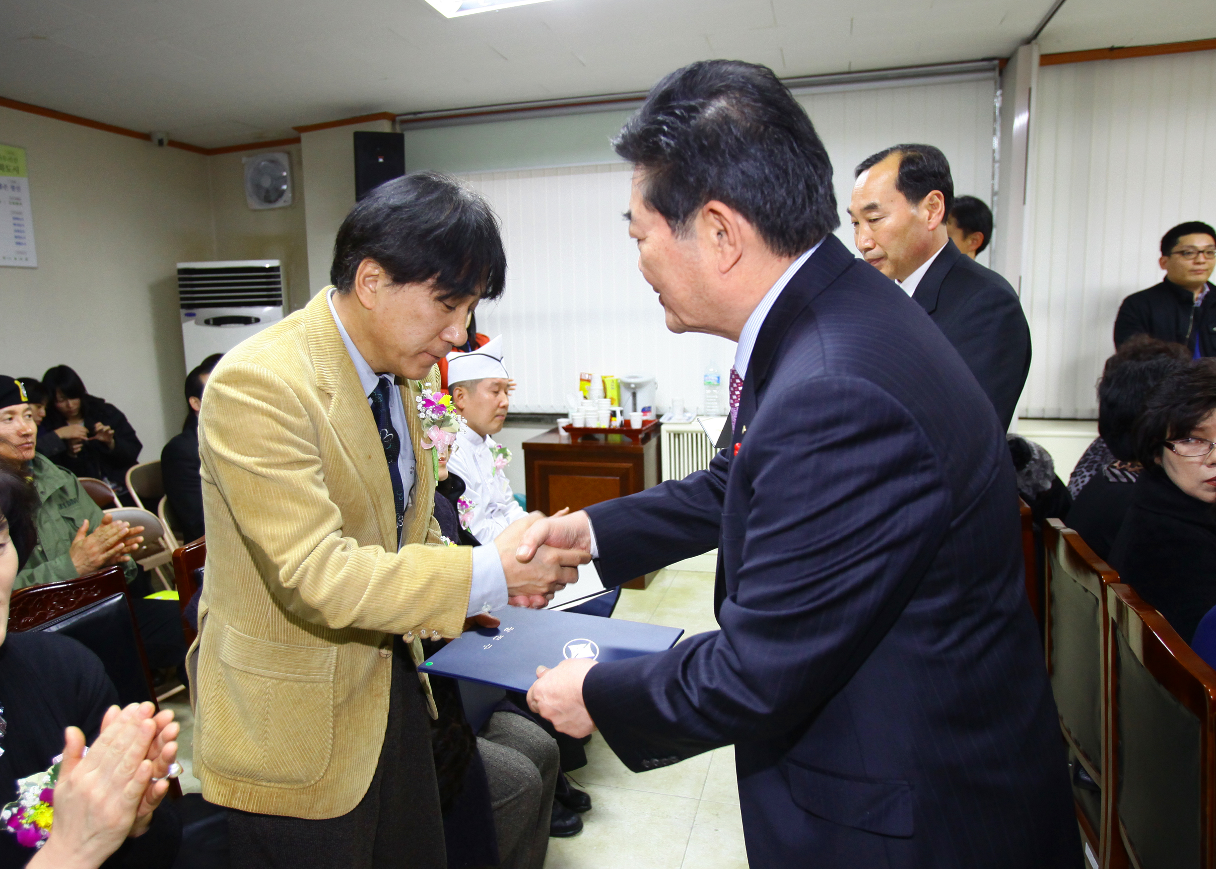 20101227-12월 정기 구민표창 20751.JPG