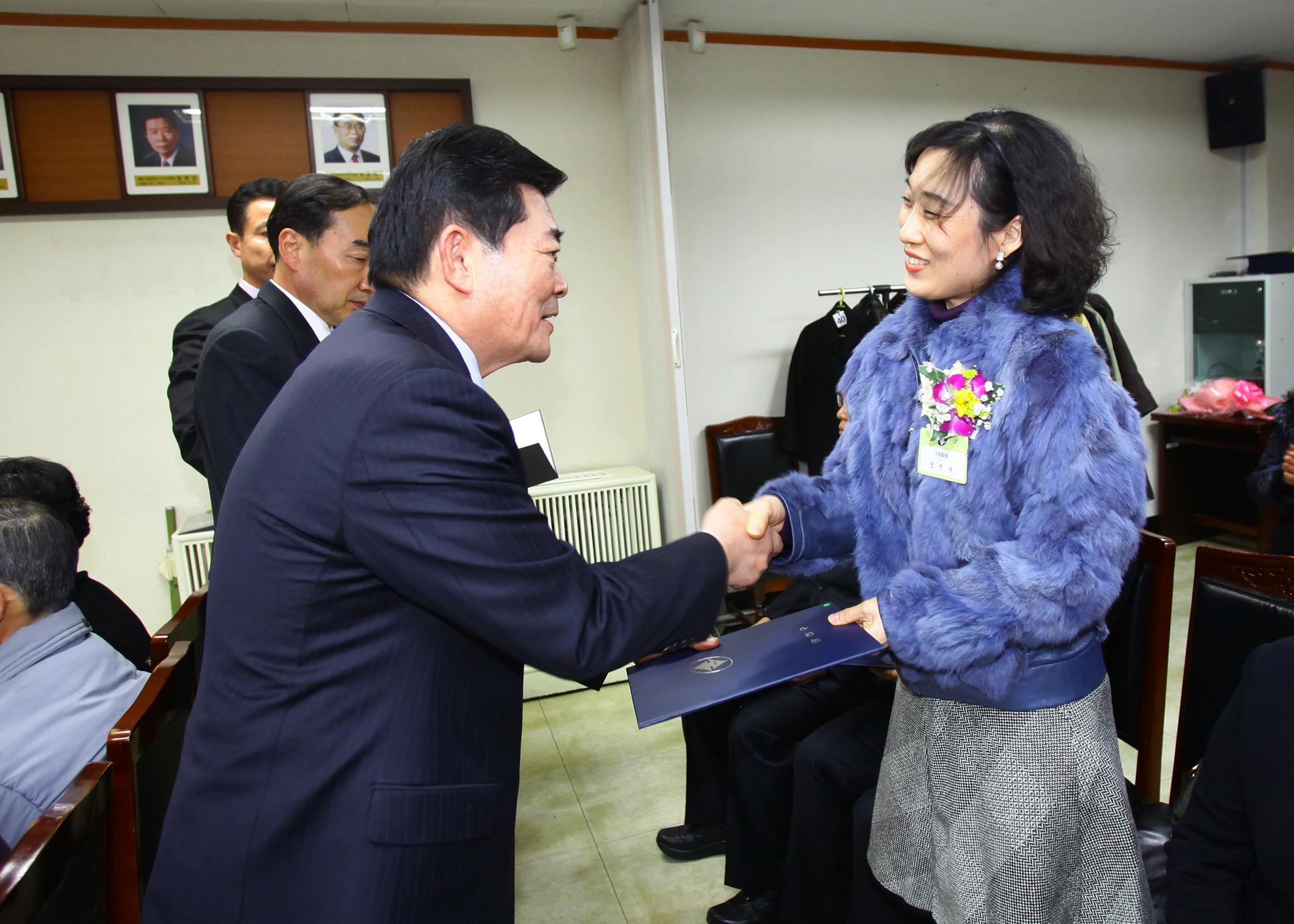 20101227-12월 정기 구민표창 20737.JPG