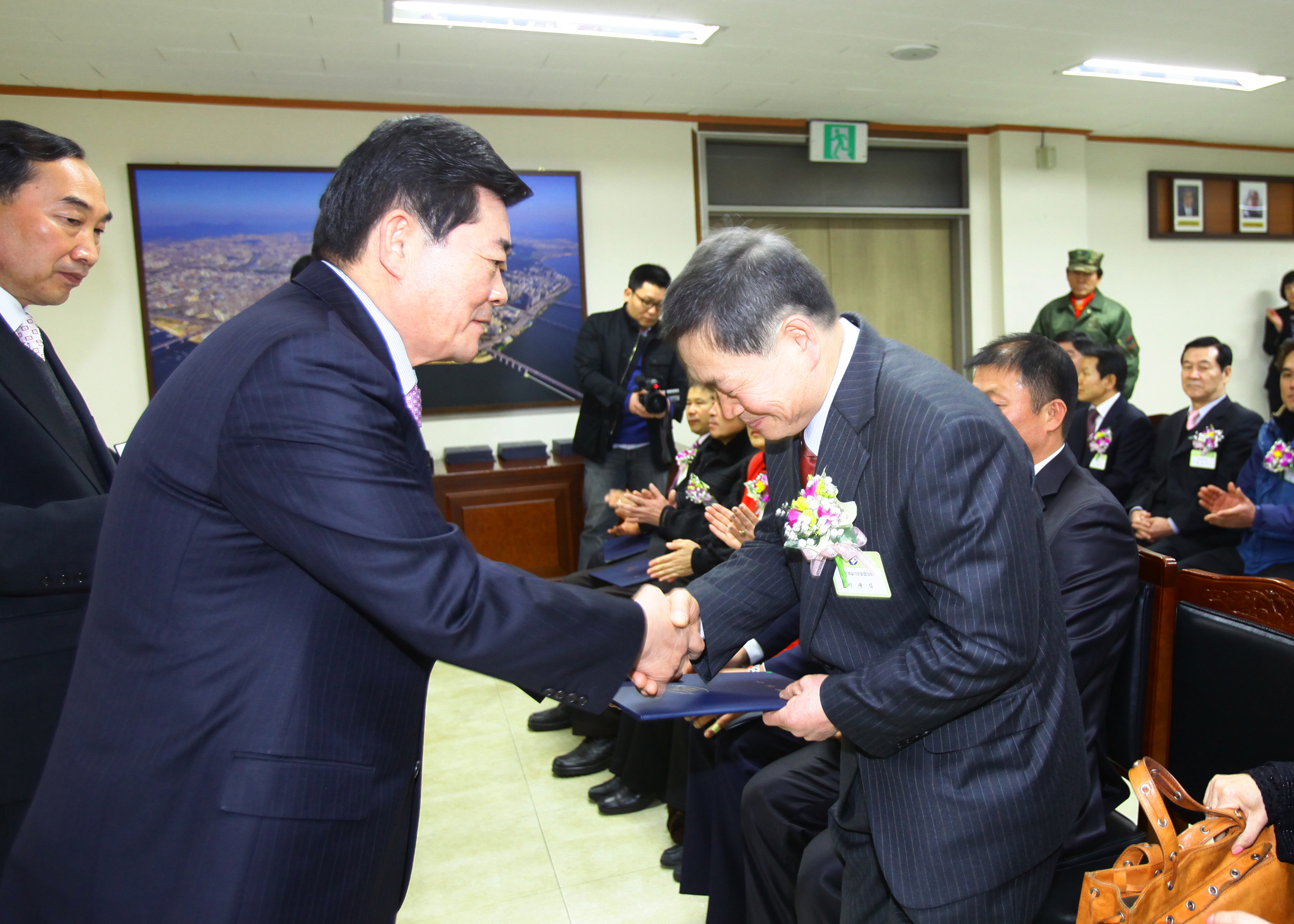 20101227-12월 정기 구민표창 20706.JPG