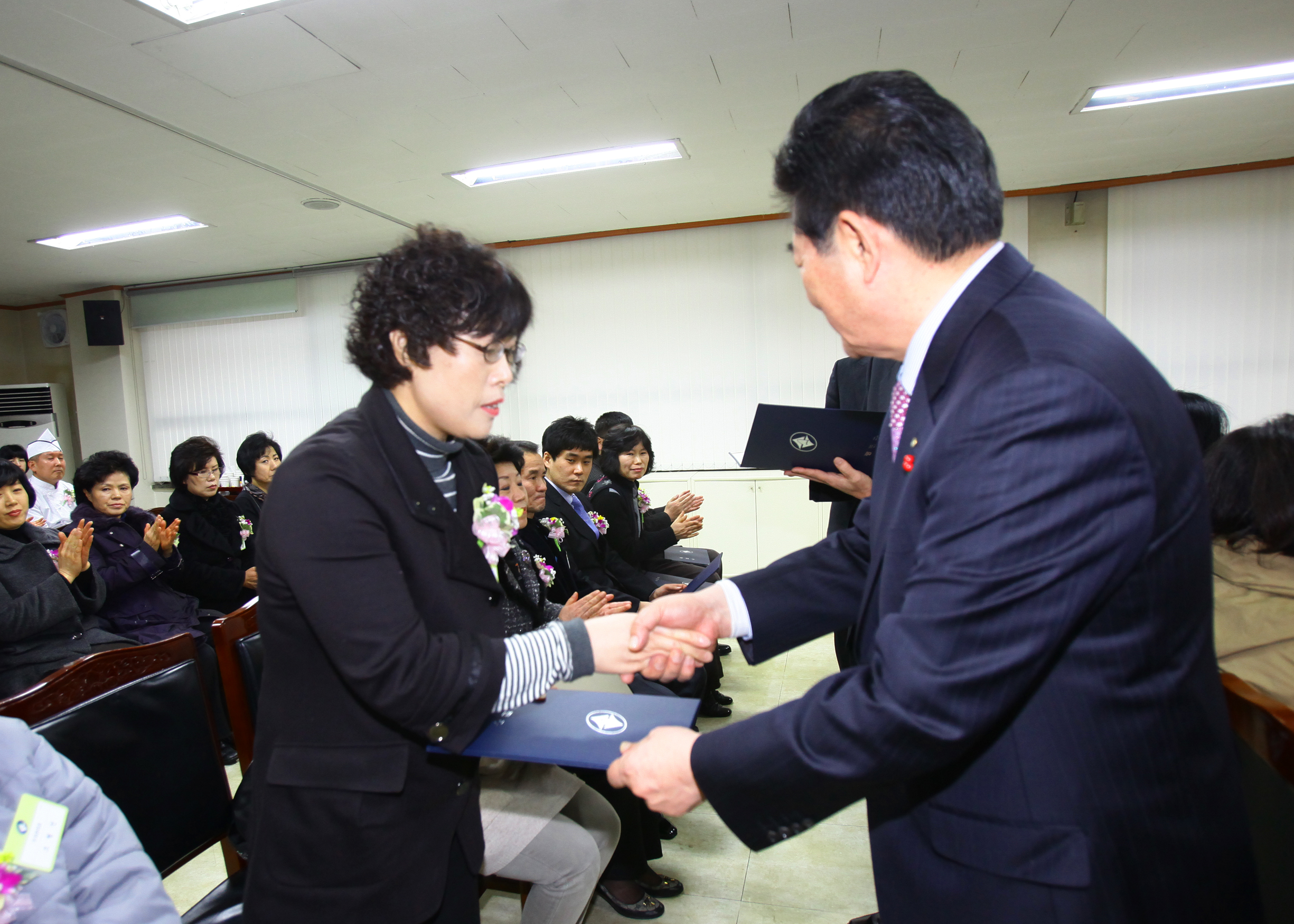 20101227-12월 정기 구민표창 20732.JPG