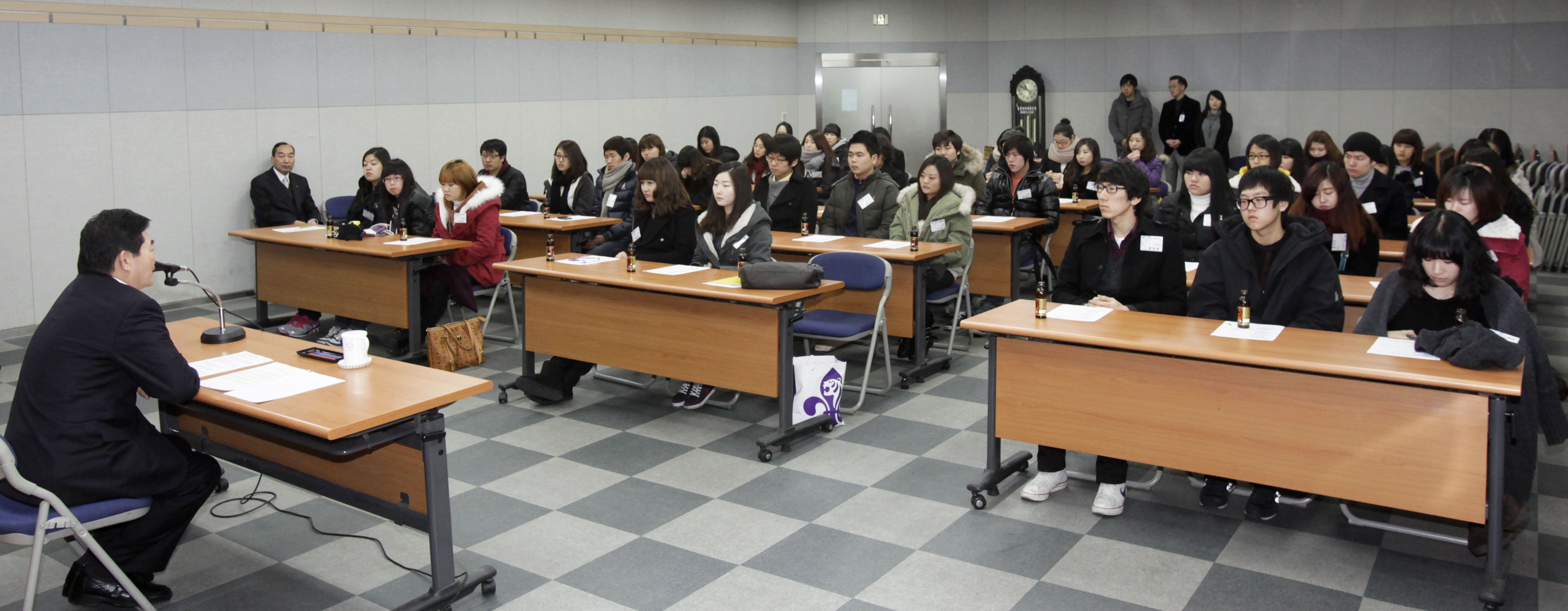 20110106-대학생 아르바이트생 오리엔테이션 21991.JPG