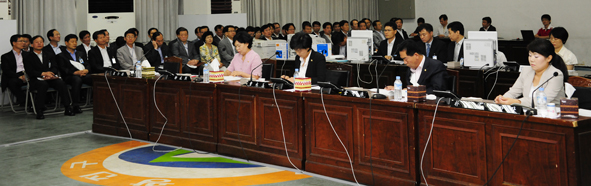 20110616-제150회 구의회-행정사무감사 35981.JPG