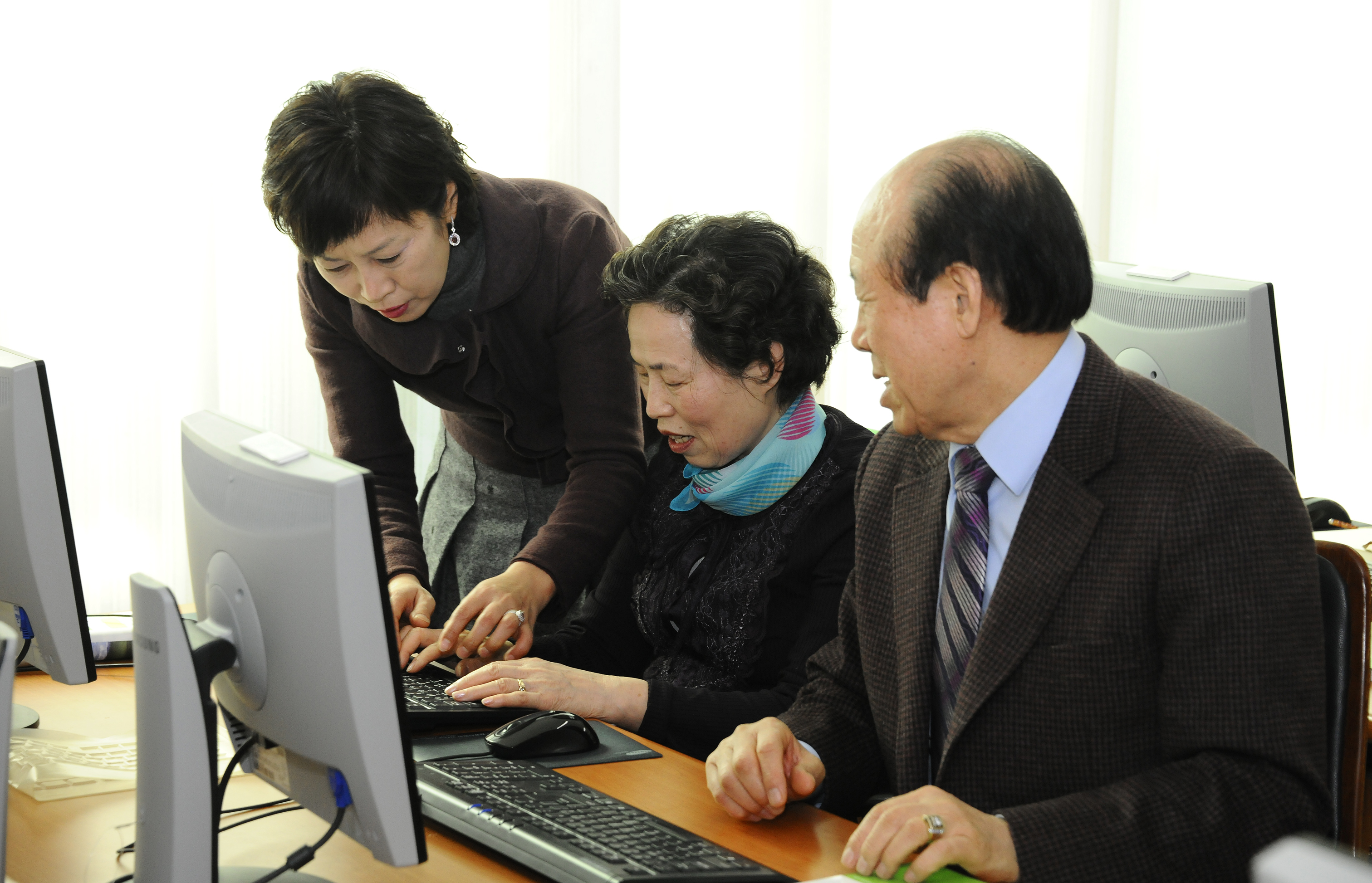 20110310-정보화 교육센터  및 양로원 현장방문 27371.JPG