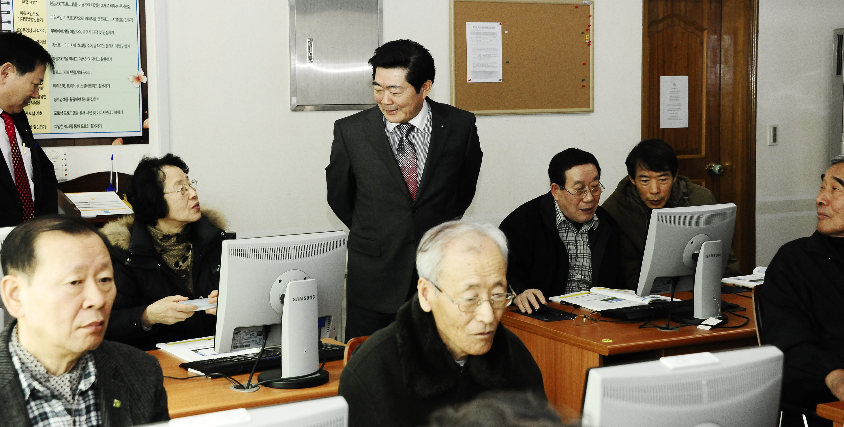 20110310-정보화 교육센터  및 양로원 현장방문 27383.JPG