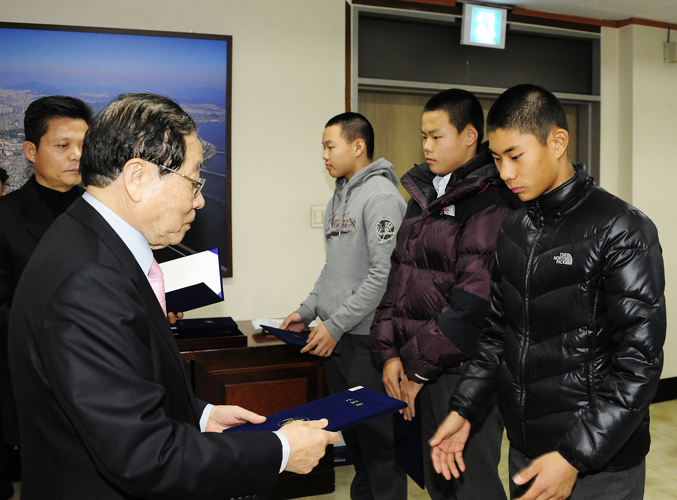 20111208-광진체육꿈나무 경기력 향상 지원증서 수여식 45085.JPG