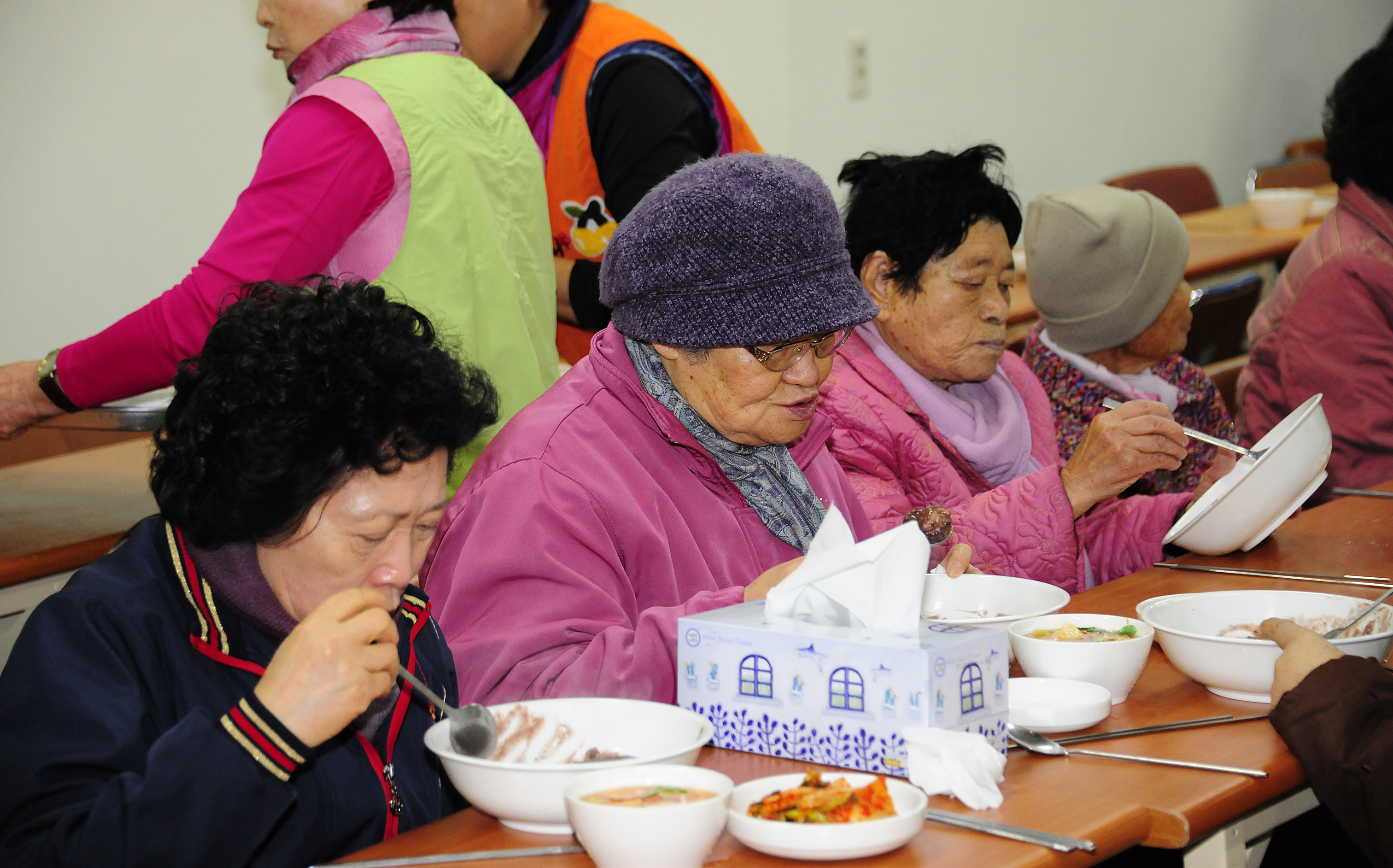 20111215-사랑의 동지팥죽 나누기 45569.JPG