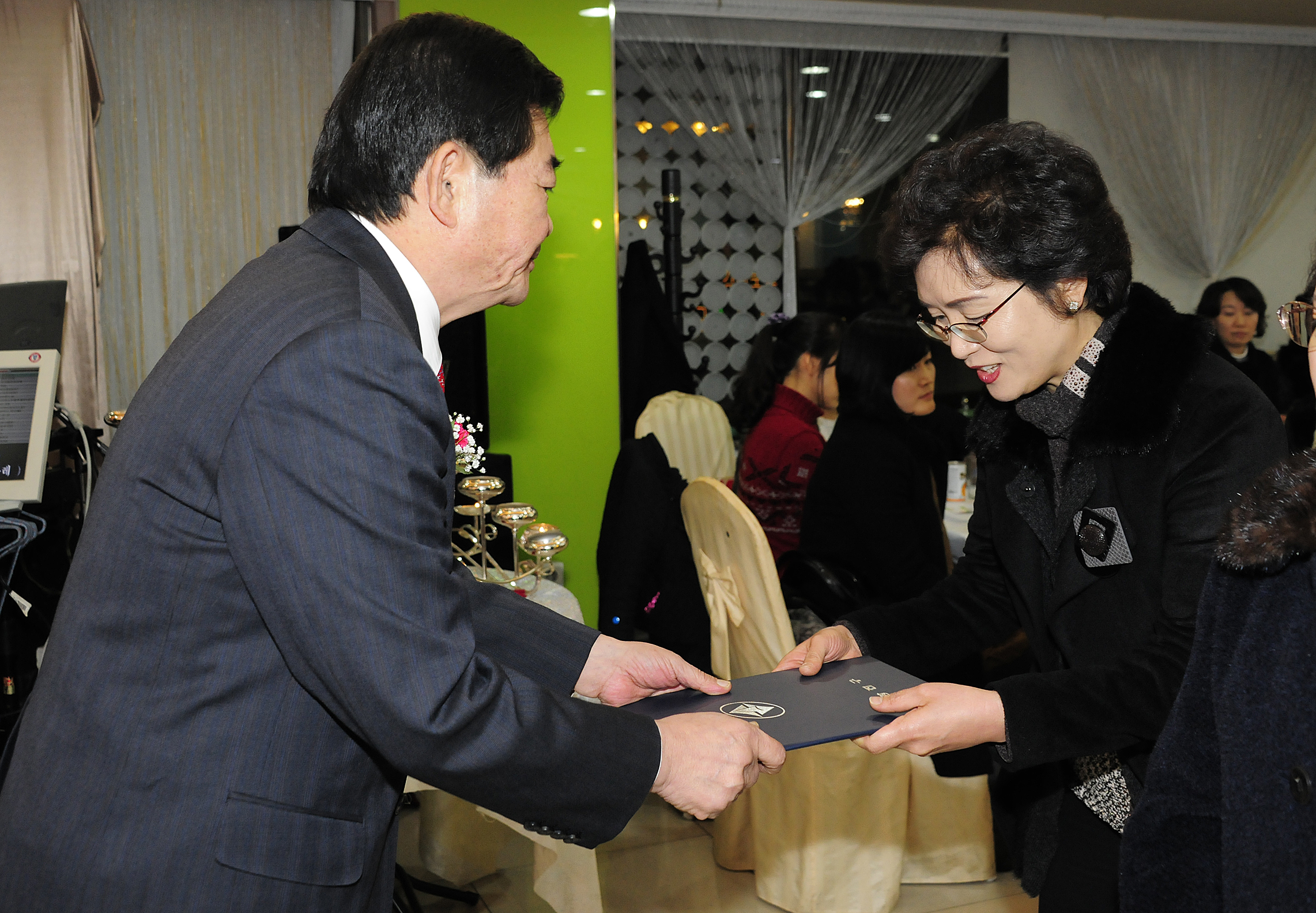 20111221-중곡1동 주민자치위원회 및 직능단체 연합송년회 46435.JPG