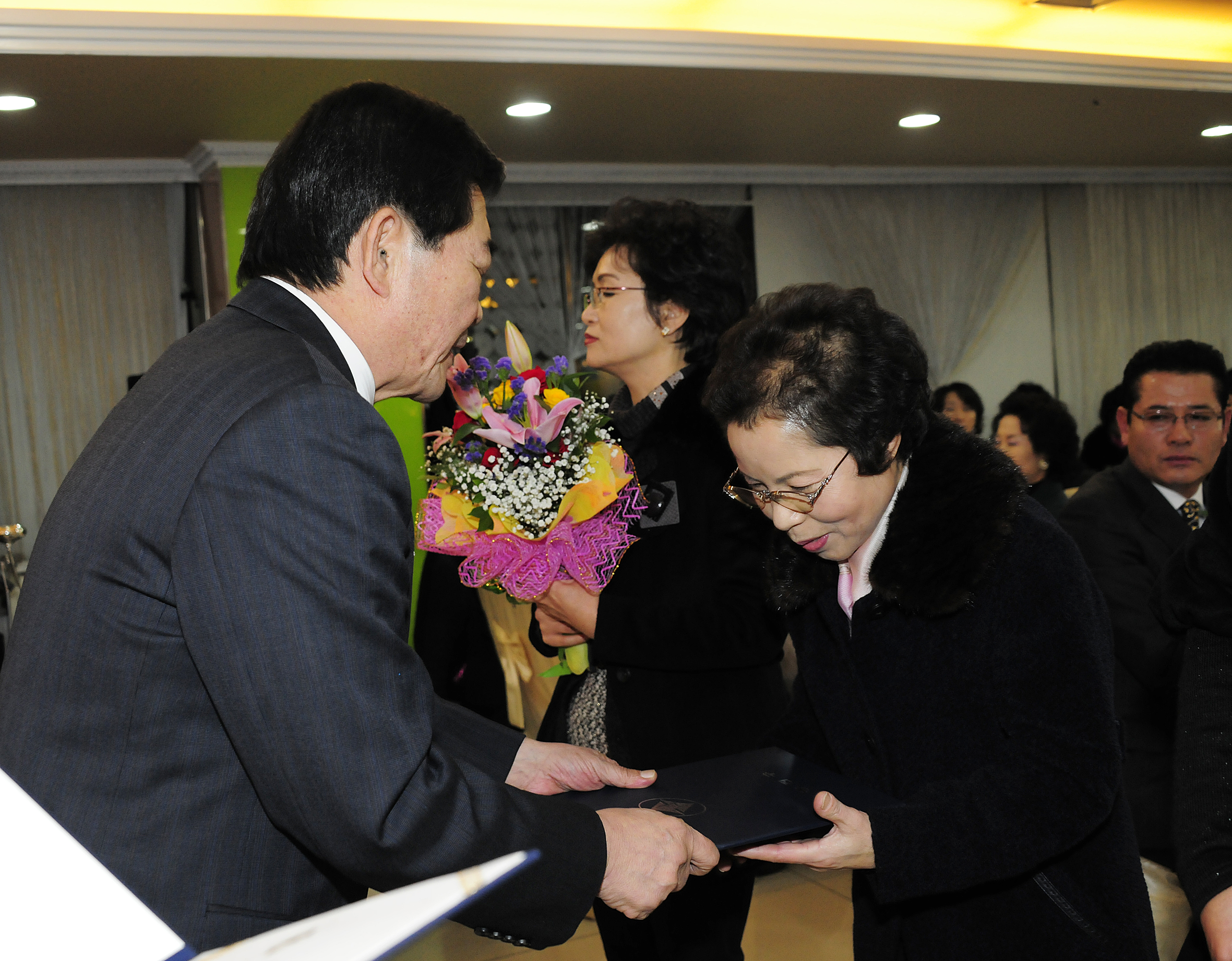 20111221-중곡1동 주민자치위원회 및 직능단체 연합송년회 46438.JPG