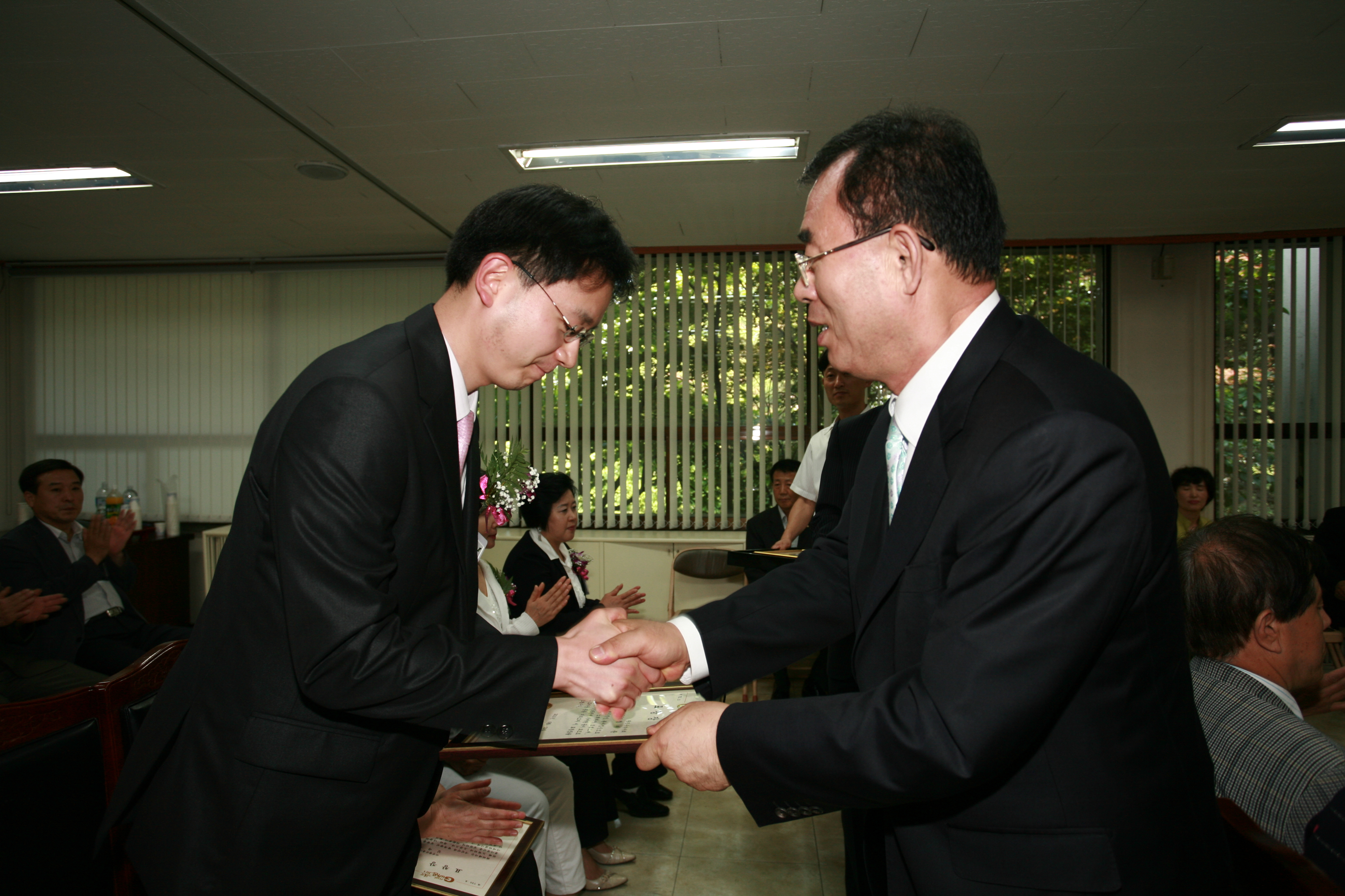 2010. 6월 정기구민표창 15950.JPG