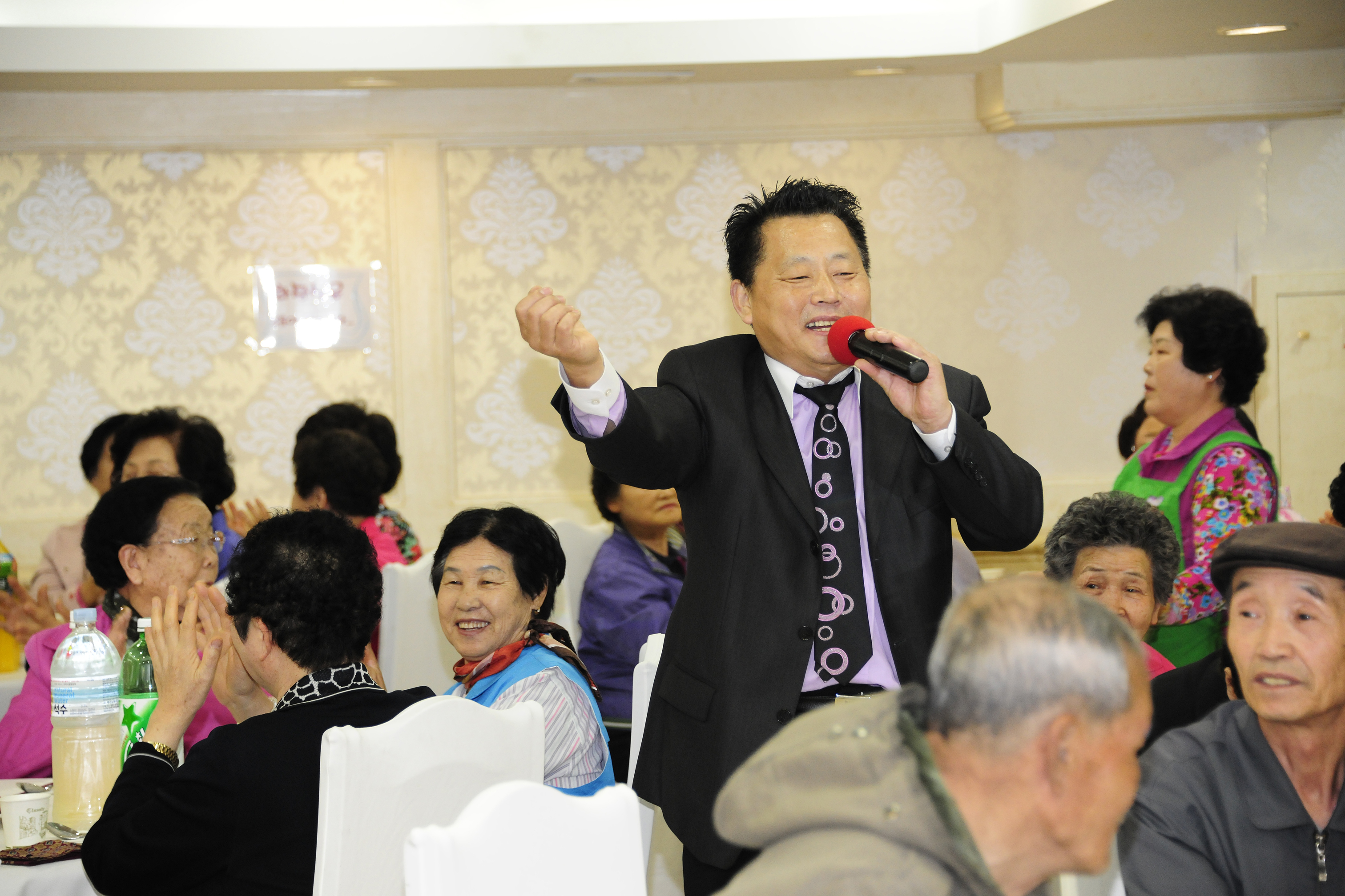 20110504-어버이날 기념 경로잔치 33036.JPG