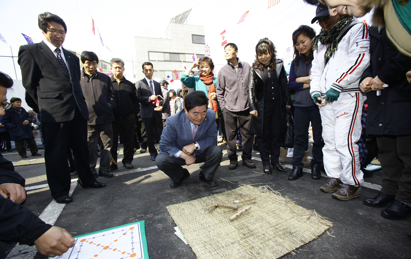 20110219-윷놀이 대회 26444.JPG