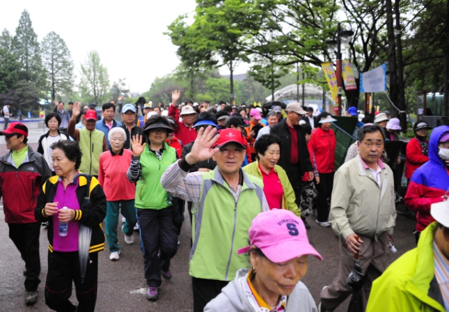 20110520-제16회 광진구민의 날-한가족 건강 걷기대회 34449.JPG