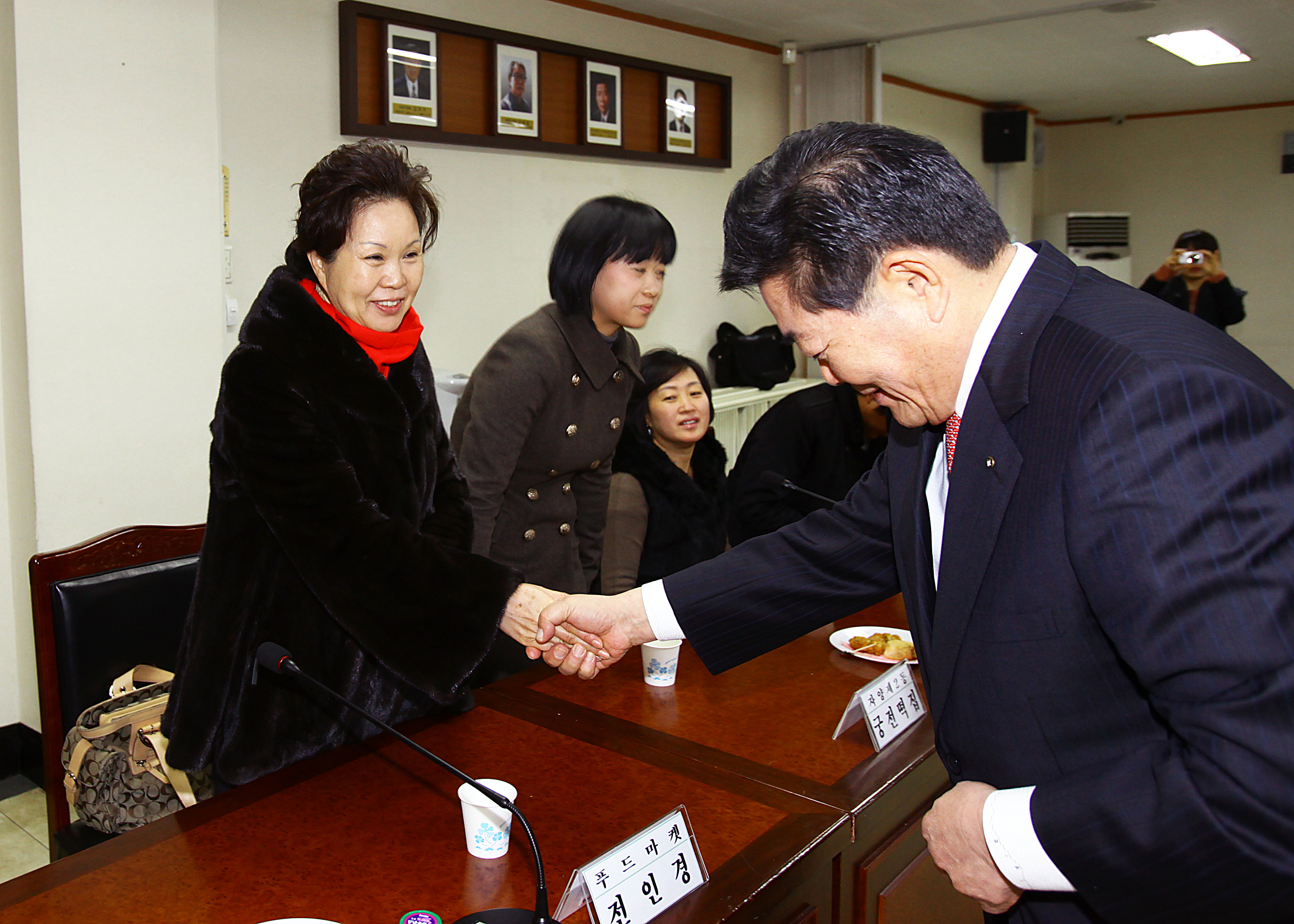 20101215-희망2010 이웃돕기 및 푸드마켓 후원자 격려 19514.JPG