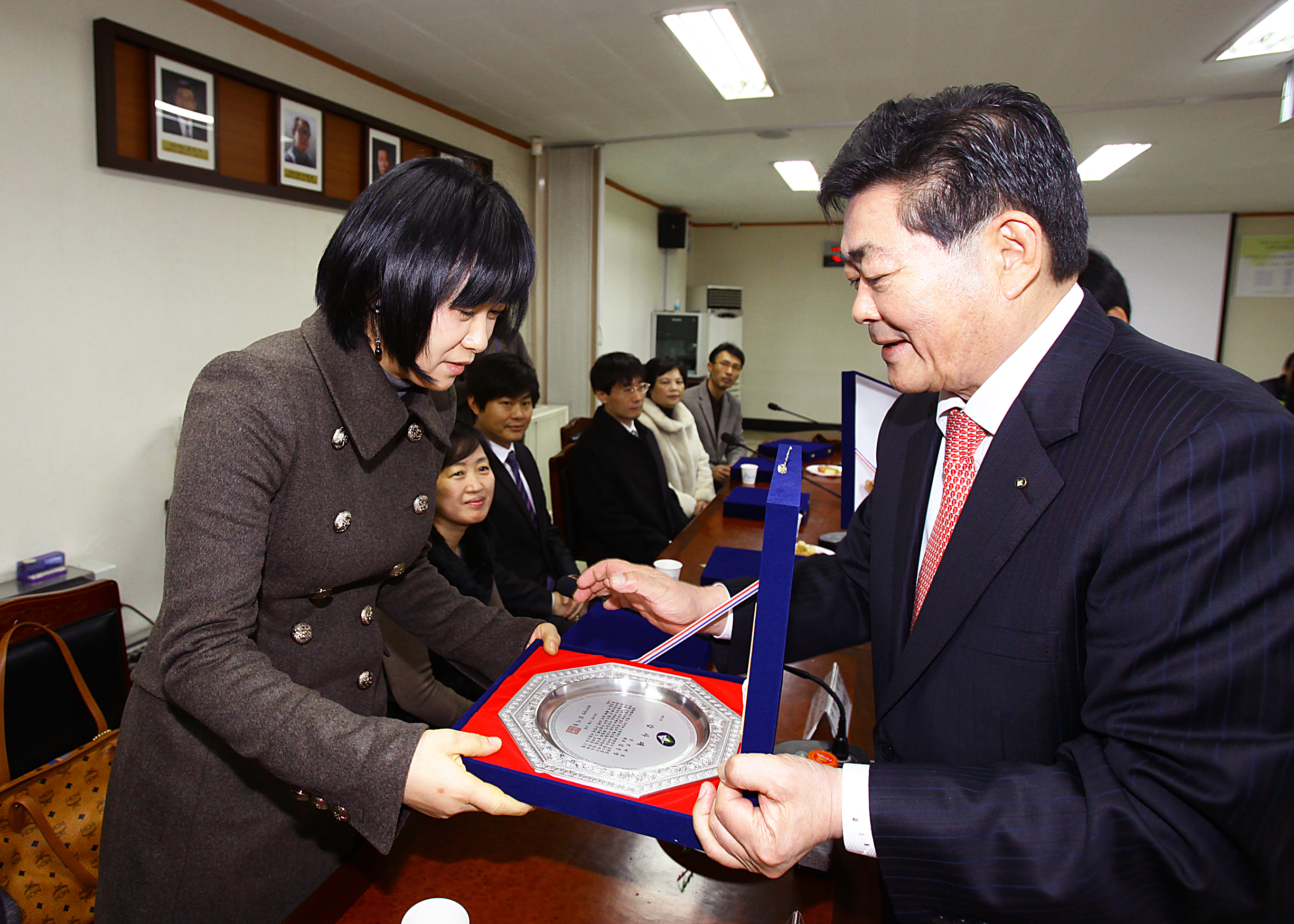 20101215-희망2010 이웃돕기 및 푸드마켓 후원자 격려 19535.JPG