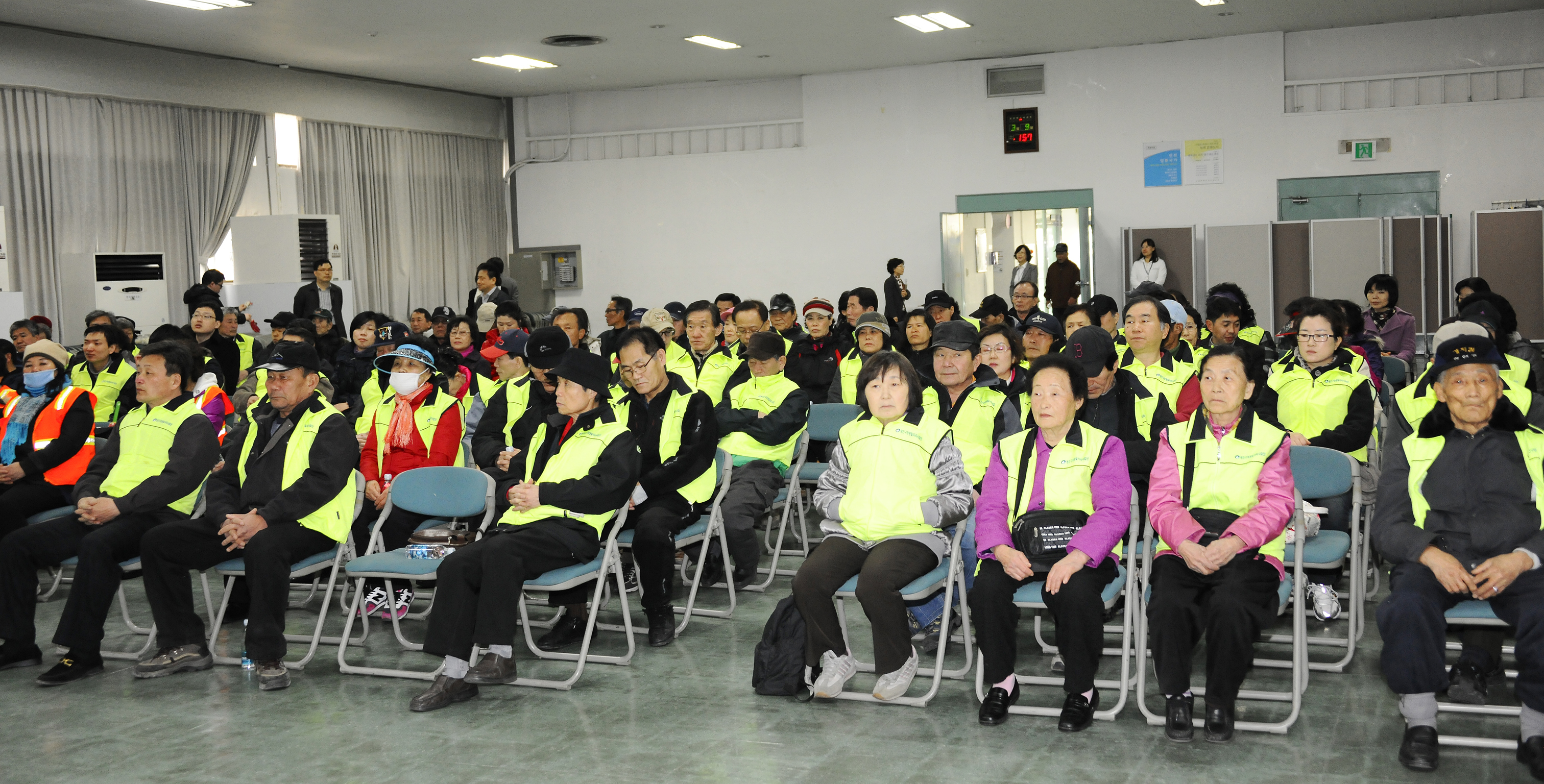 20110309-지역공동체 일자리참여자 및 공공근로 참여자 안전교육 27324.JPG