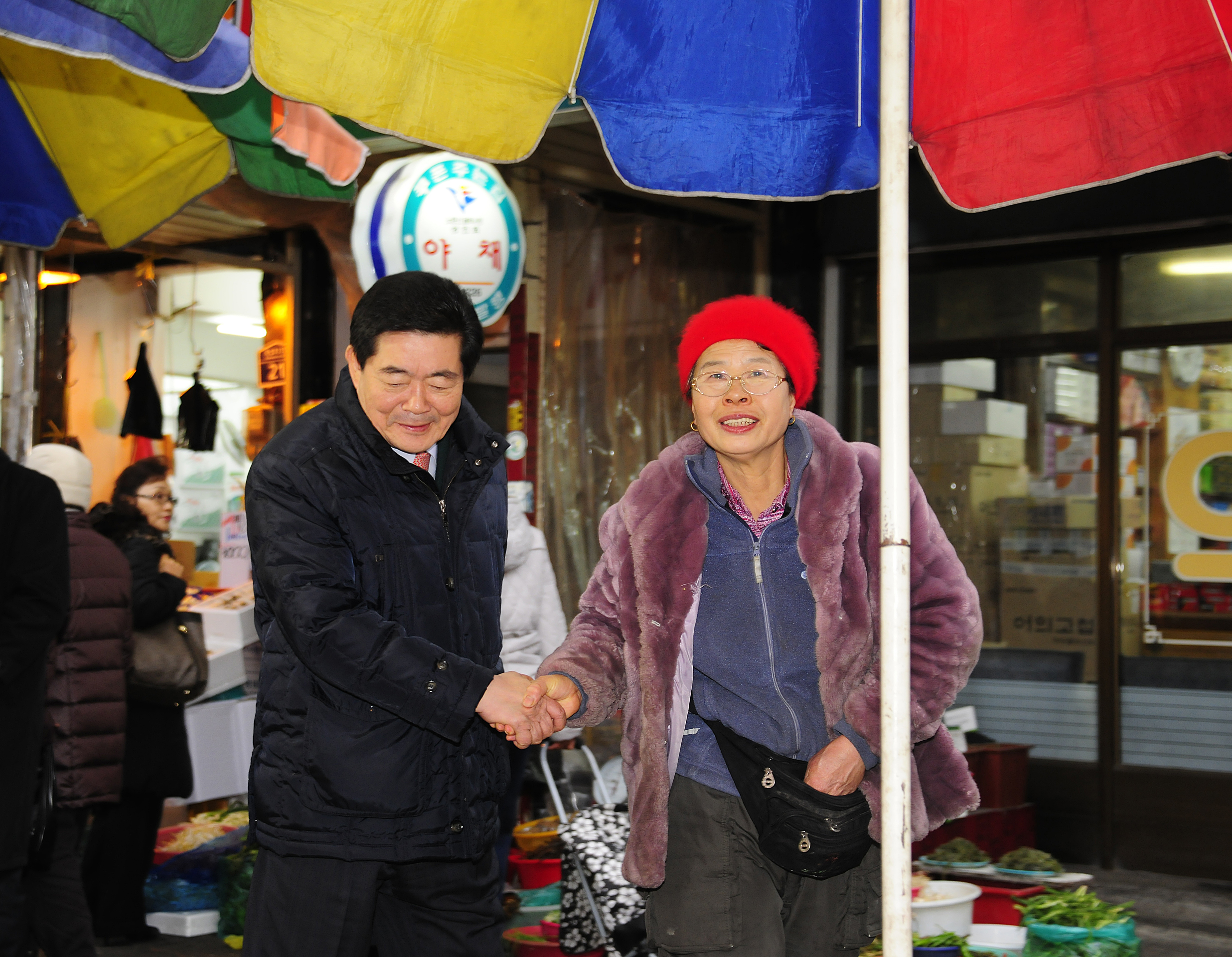 20120116-설맞이 전통시장방문 48844.JPG