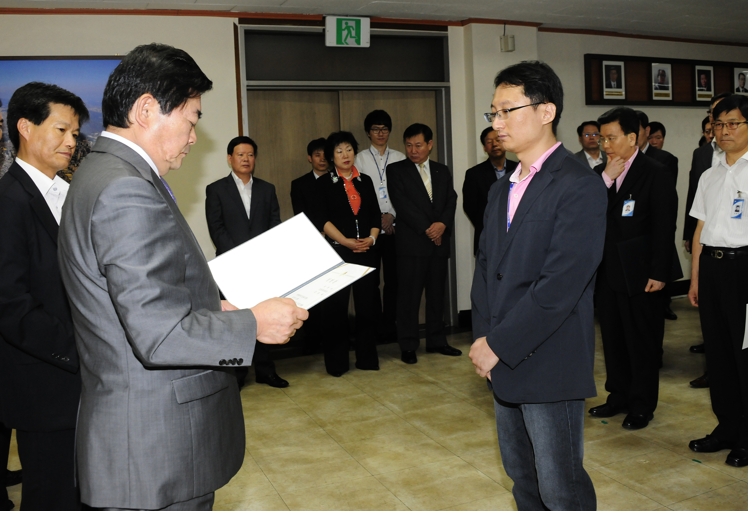 20110630-발령장 수여 37351.JPG