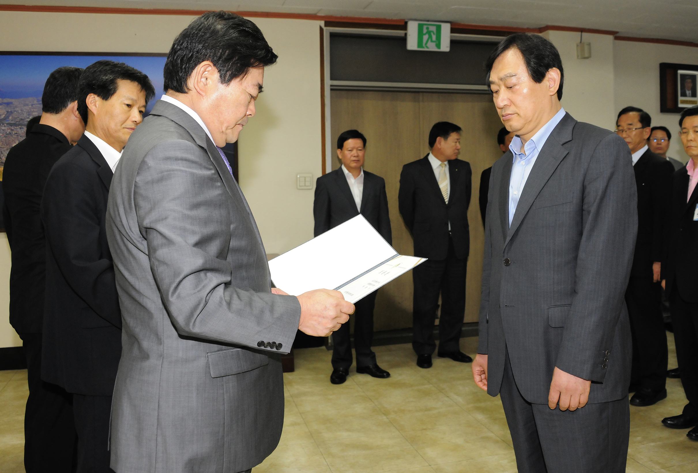 20110630-발령장 수여 37203.JPG