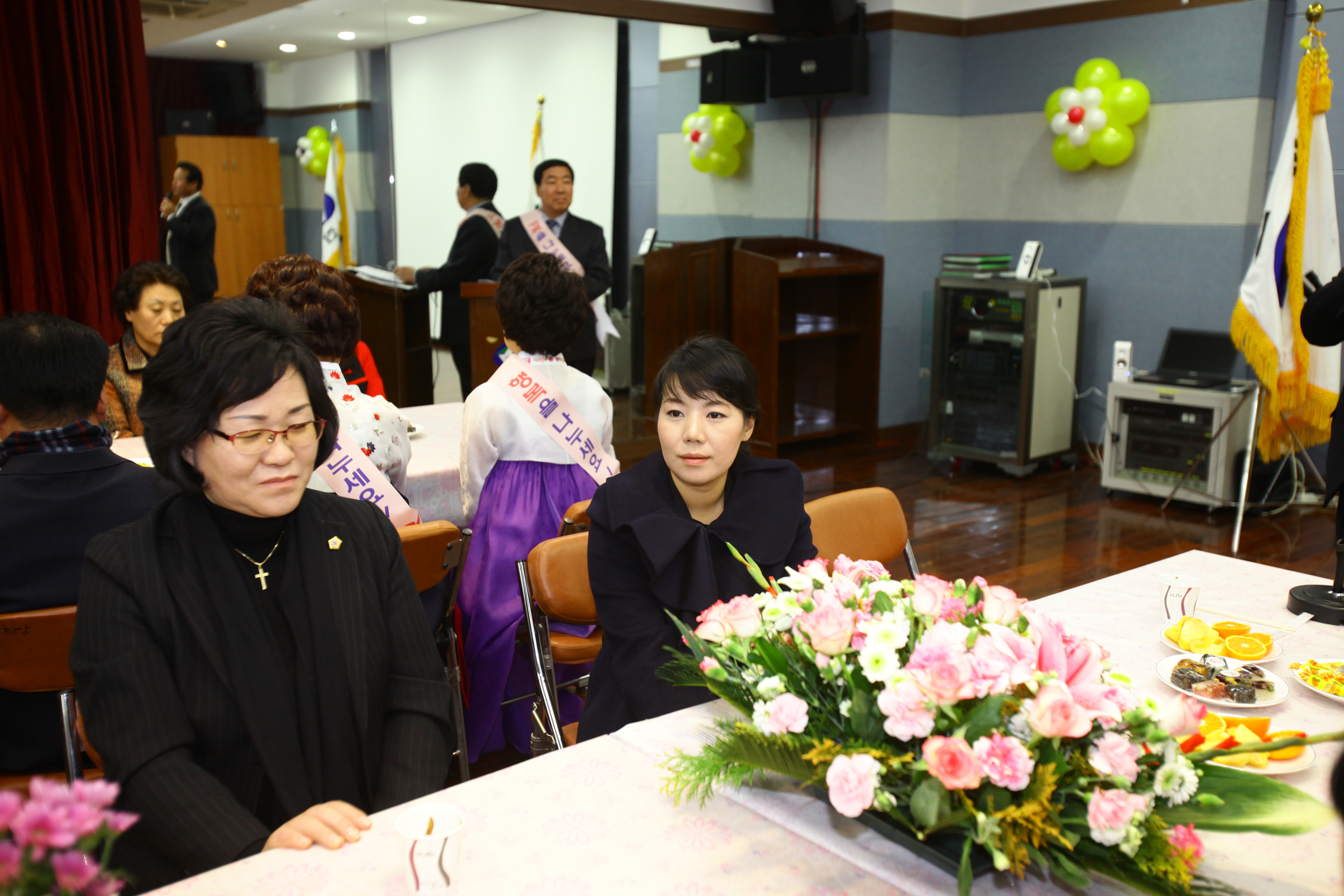 20101210-화양동 사랑의 일일찻집 2 19190.JPG