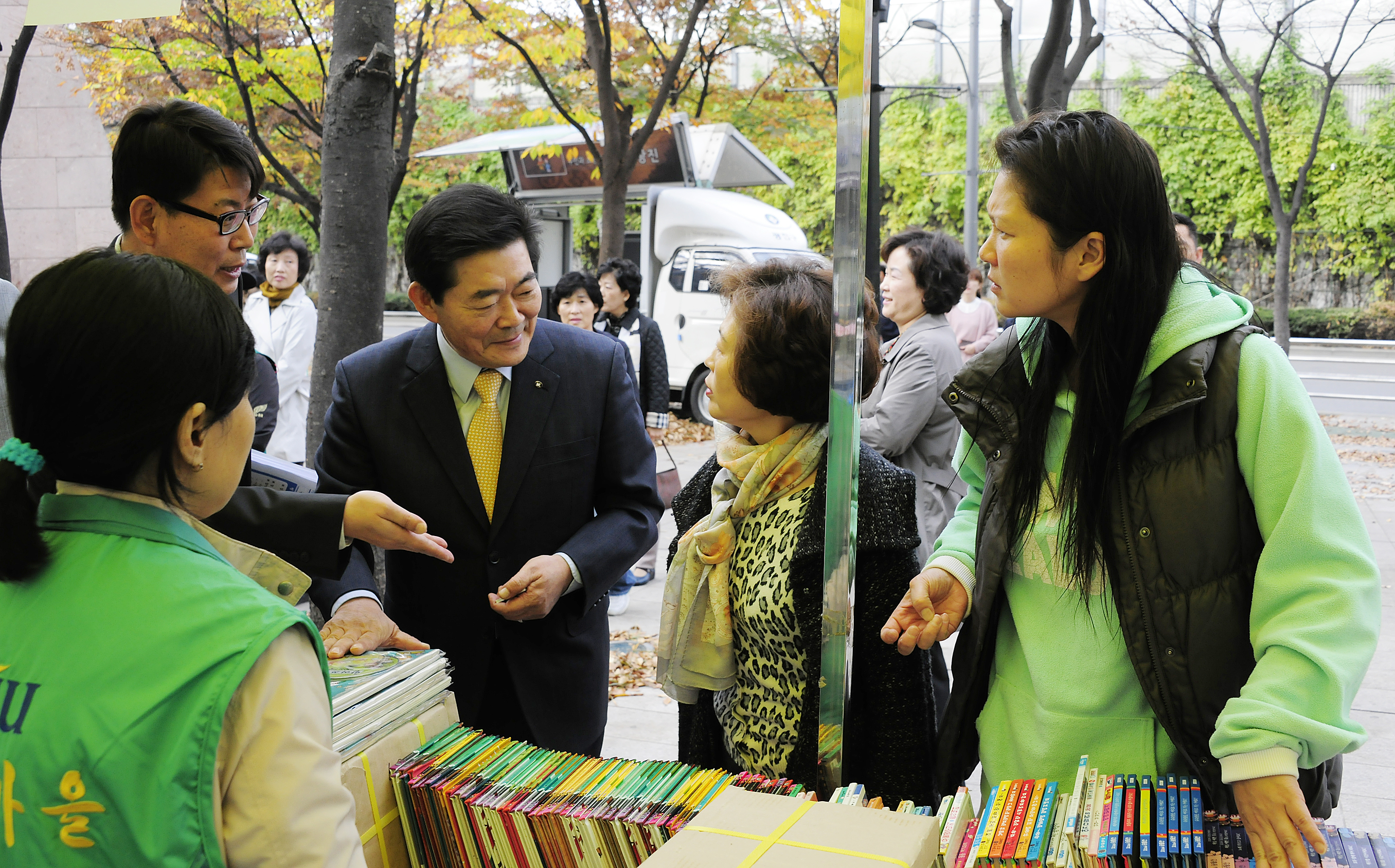 20111107-구민 알뜰도서 무료 교환시장 42983.JPG