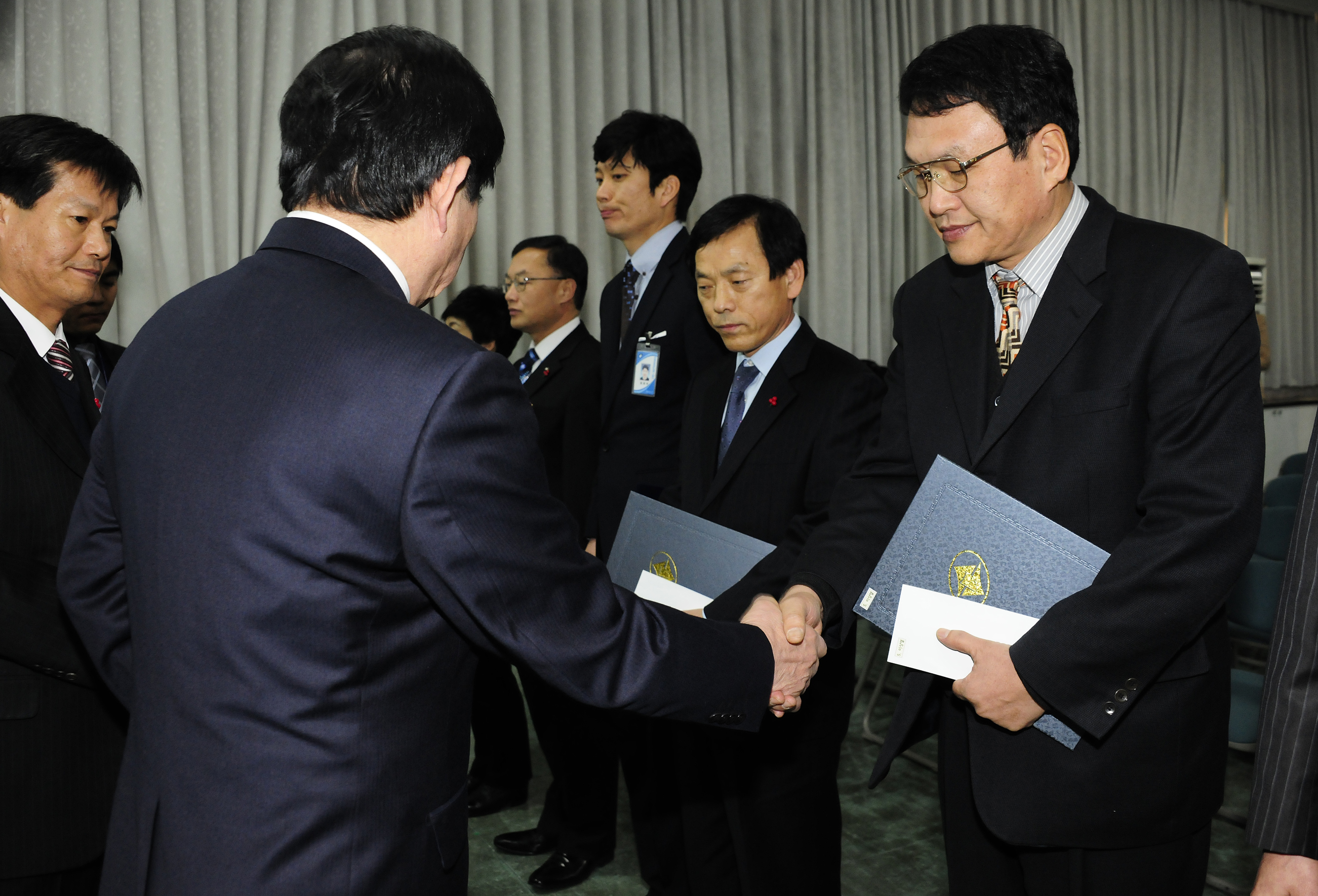 20111230-구 종무식 및 부구청장님 이임식 47644.JPG