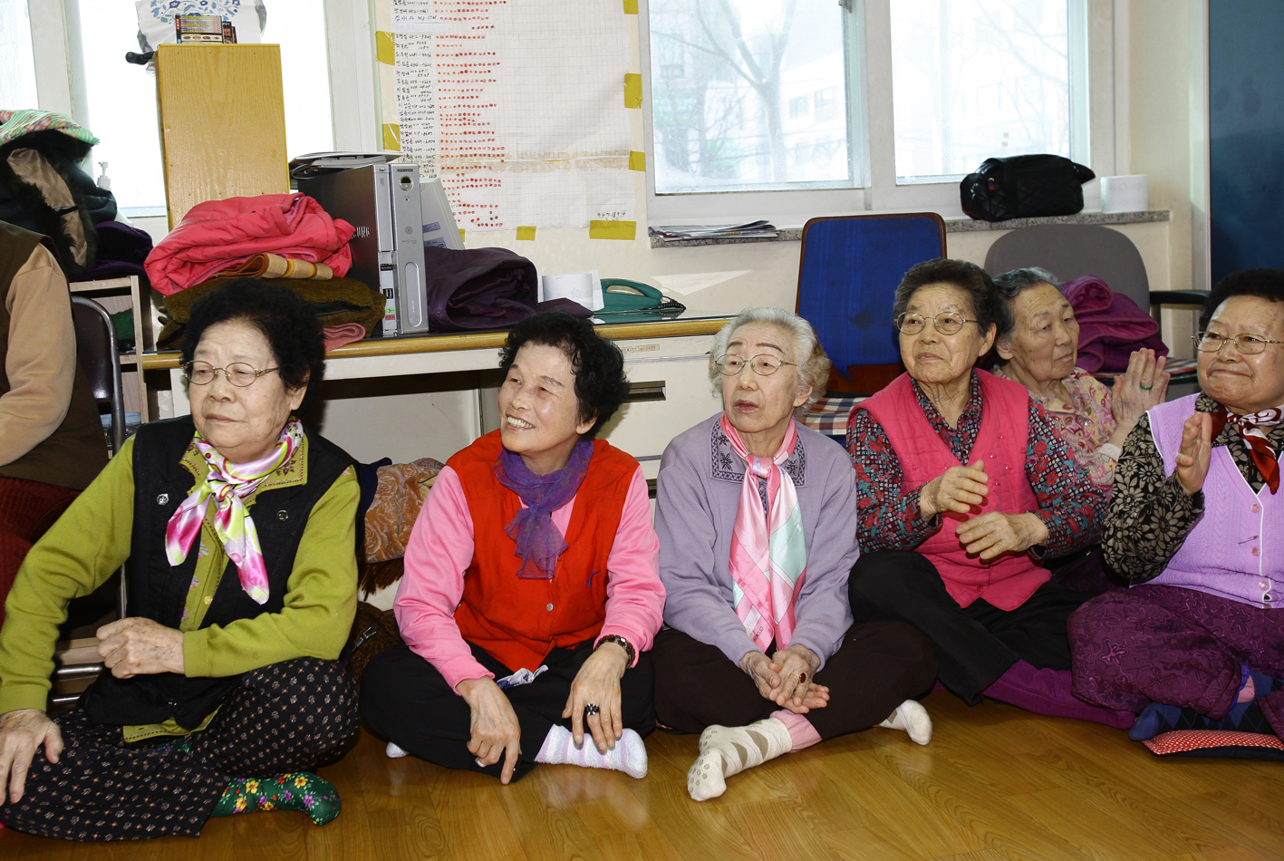 20110128-2011년 설맞이 경로당 및 사회복지시설 방문 2 24193.JPG