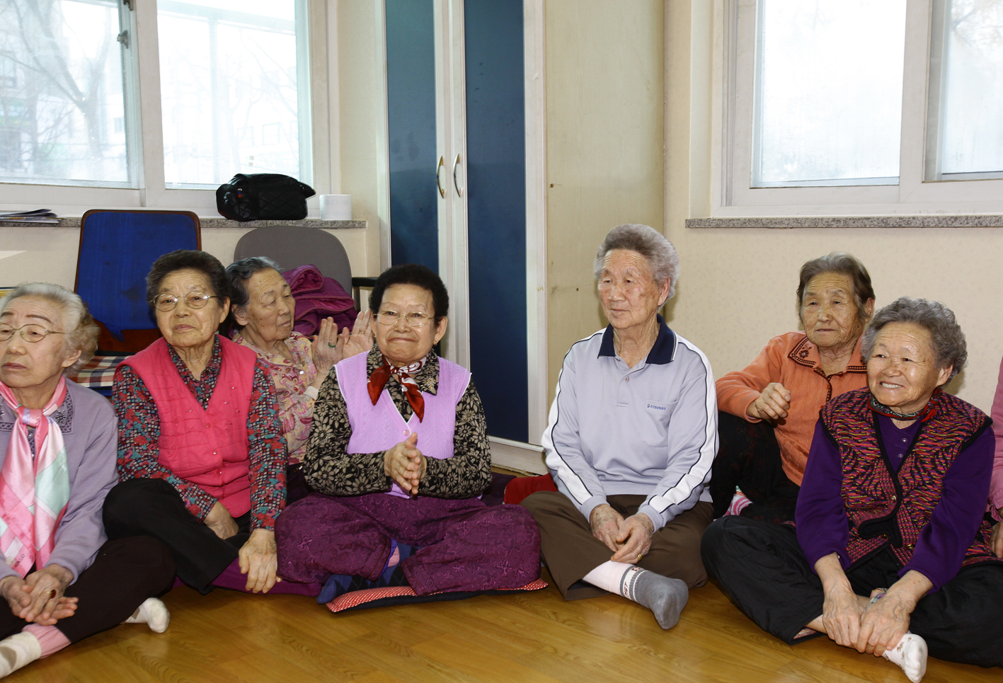 20110128-2011년 설맞이 경로당 및 사회복지시설 방문 2 24194.JPG
