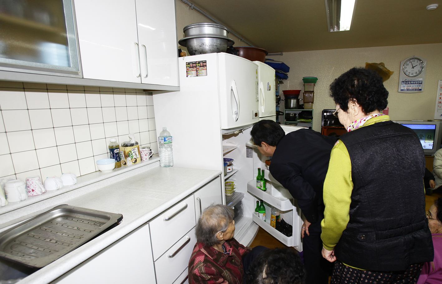20110128-2011년 설맞이 경로당 및 사회복지시설 방문 2 24199.JPG