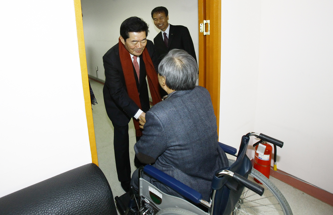 20110128-2011년 설맞이 경로당 및 사회복지시설 방문 2 24218.JPG