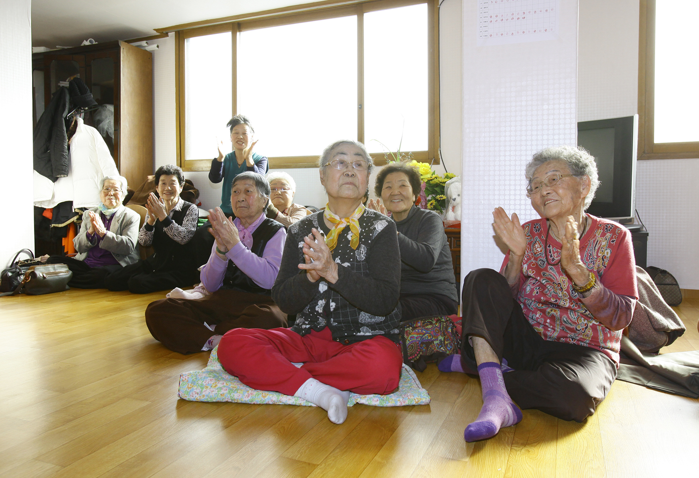 20110128-2011년 설맞이 경로당 및 사회복지시설 방문 2 24232.JPG