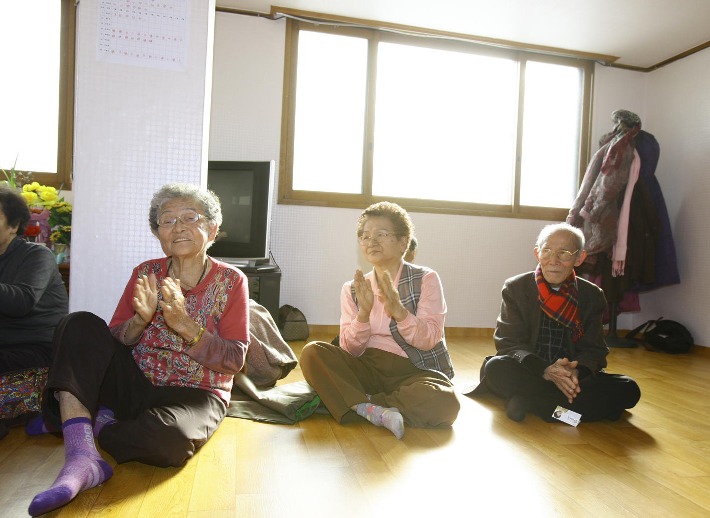 20110128-2011년 설맞이 경로당 및 사회복지시설 방문 2 24234.JPG