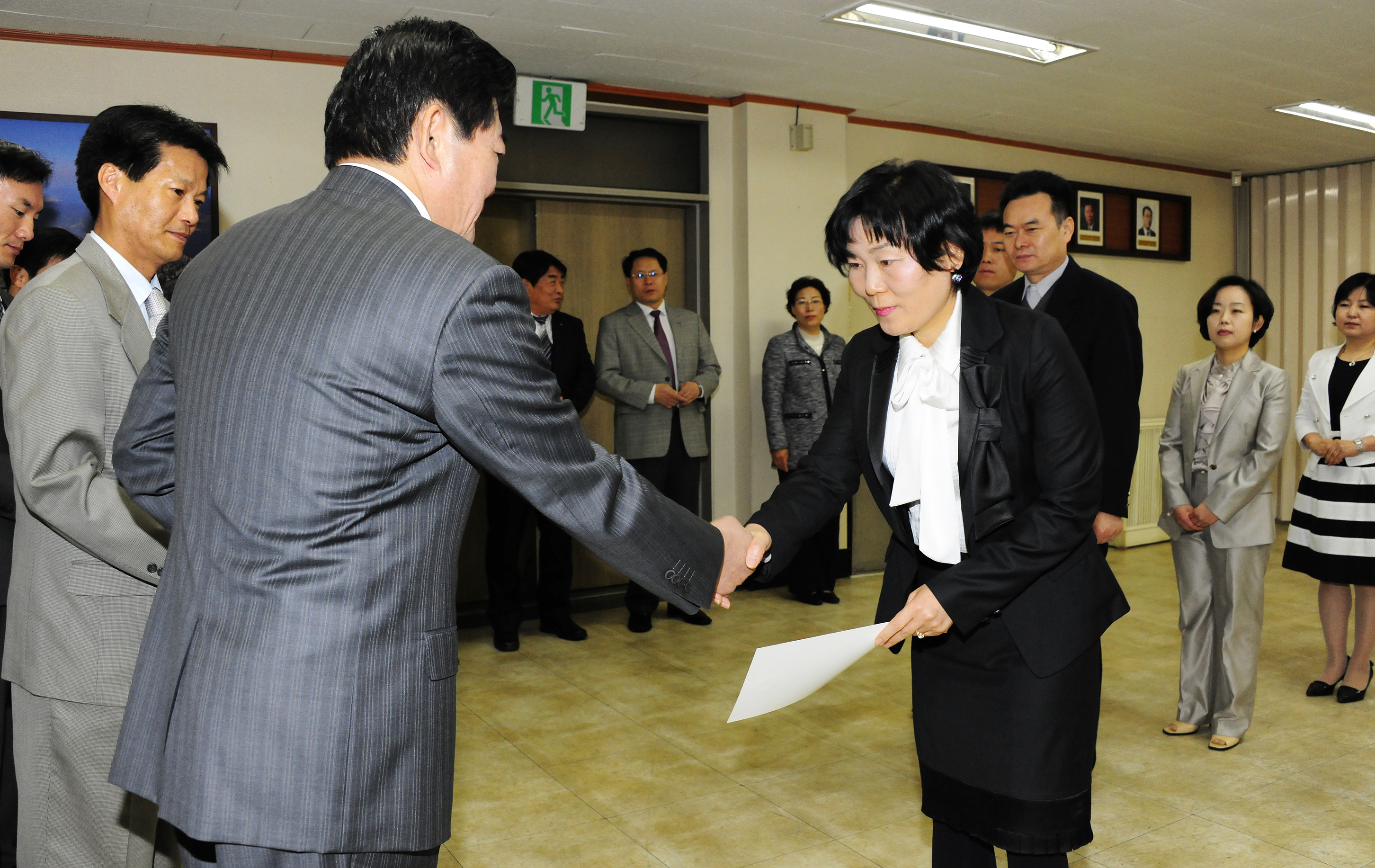 20110429-근속승진 발령식 31754.JPG