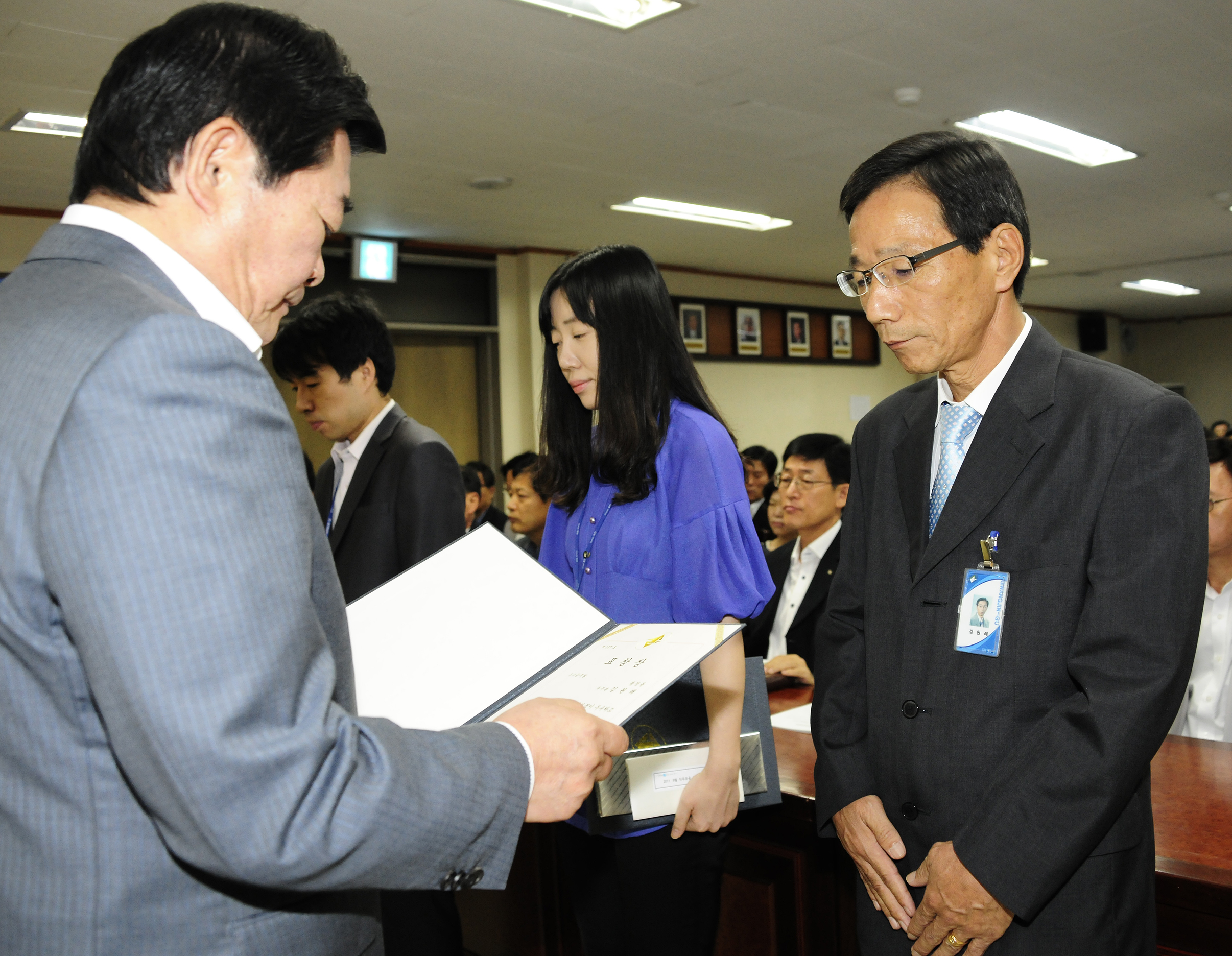 20110908-구 확대간부회의표창 40341.JPG