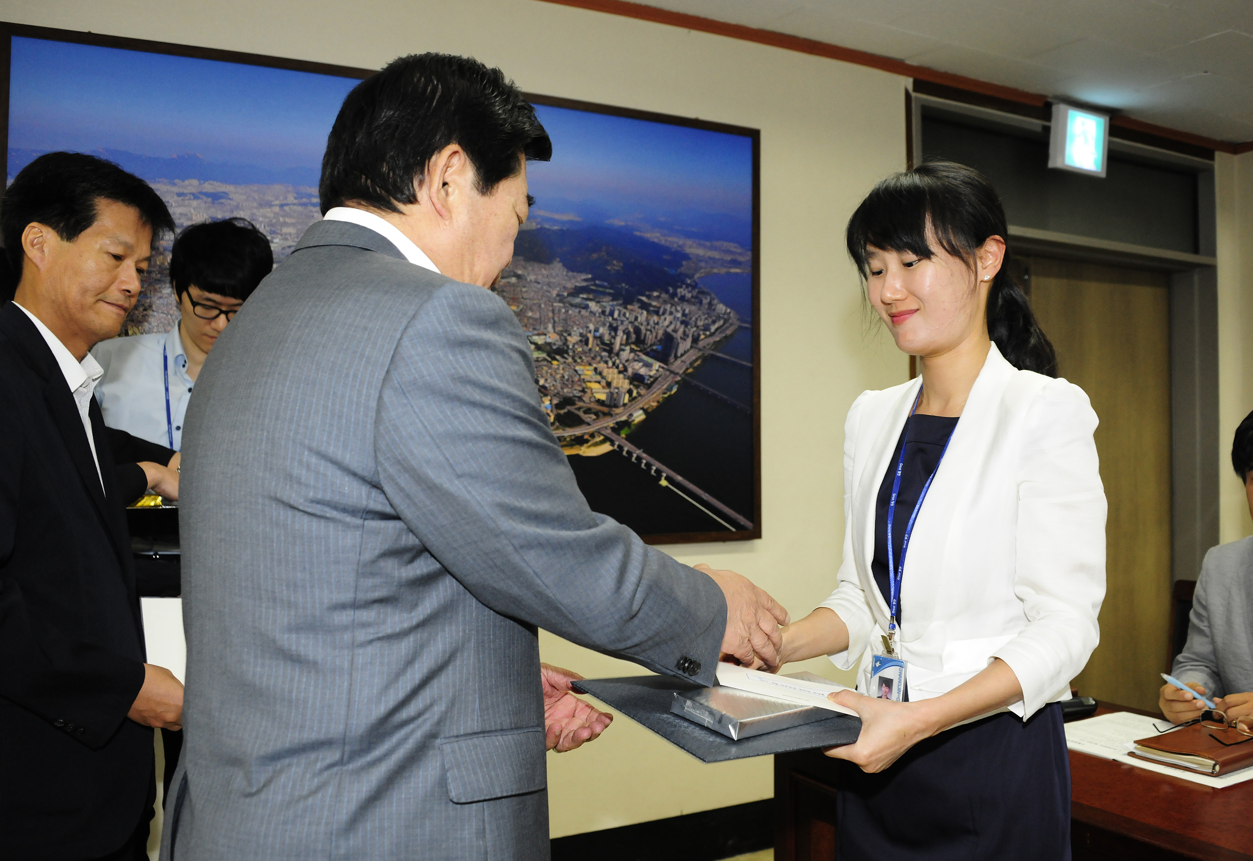 20110908-구 확대간부회의표창 40321.JPG