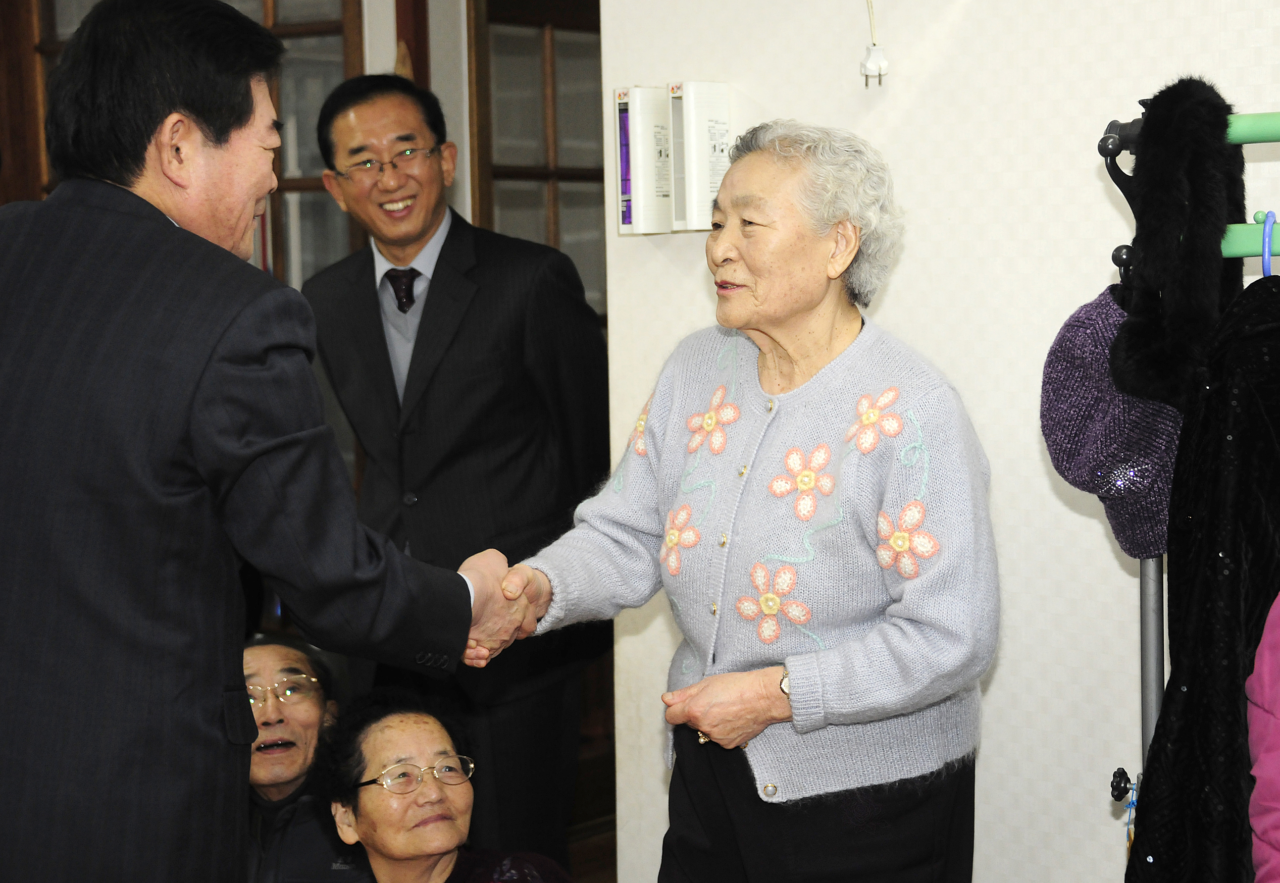 20120120-2012년 설맞이 경로단 방문 48794.JPG