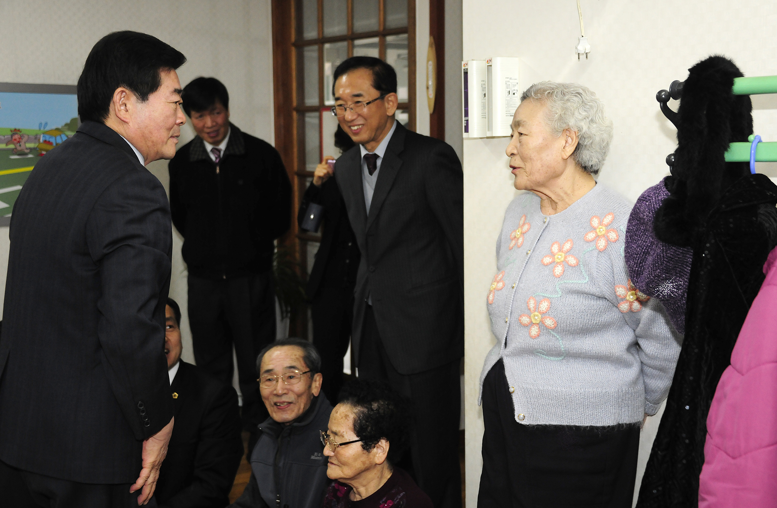 20120120-2012년 설맞이 경로단 방문 48795.JPG