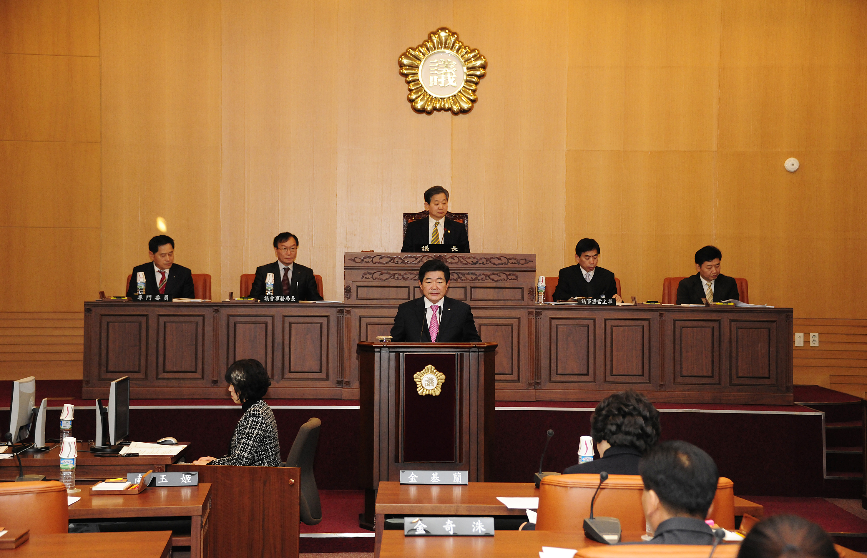 20111125-제155회 졍례회 제1차본회의 43417.JPG