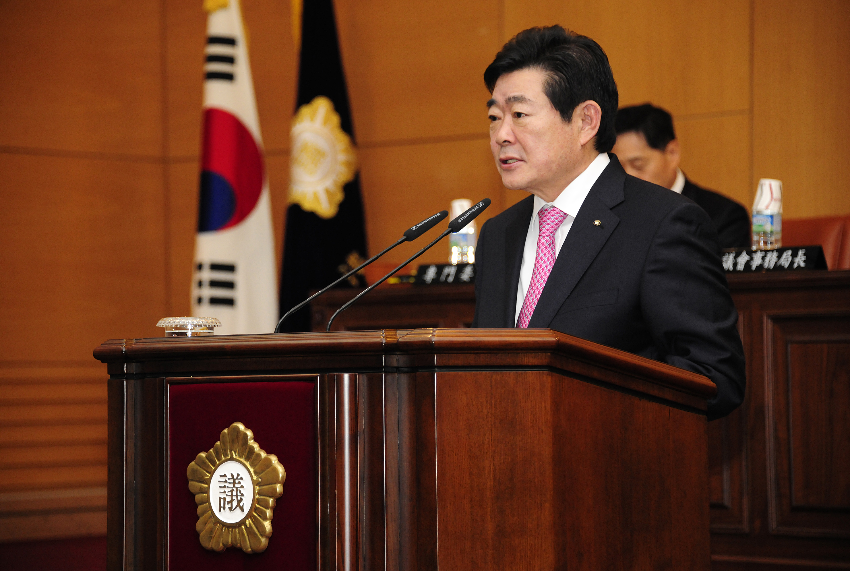 20111125-제155회 졍례회 제1차본회의 43420.JPG