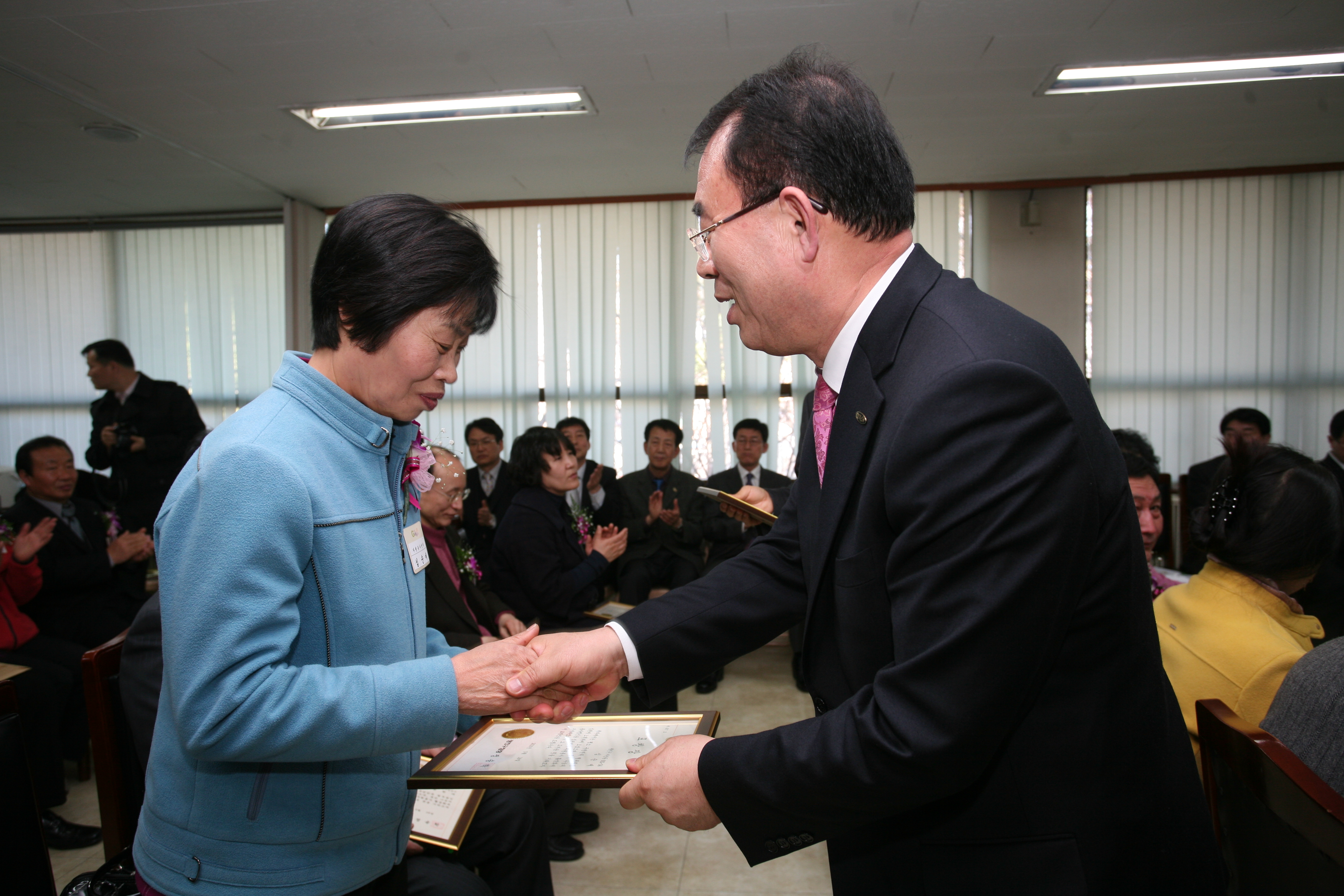 3월 정기 구민표창 수여식 15419.JPG