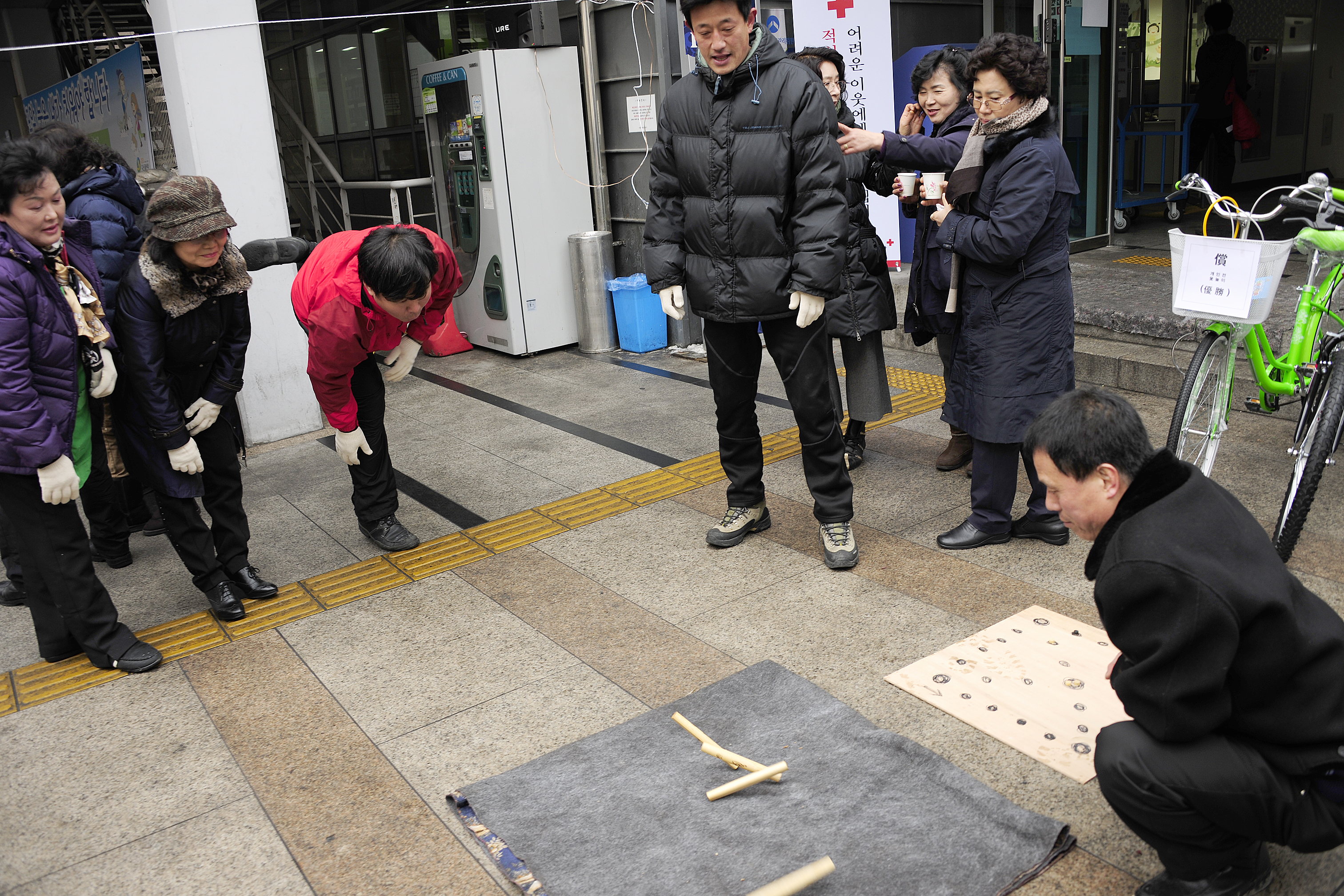 20120205-정월대보름 윷놀이대회 화양동 자양4동 49631.JPG