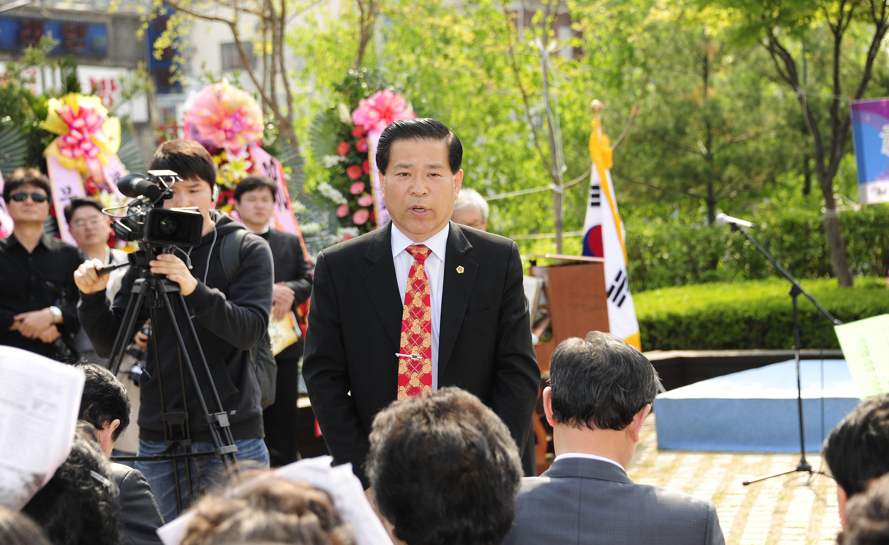 20110505-황금찬시인 시비 제막식 32757.JPG