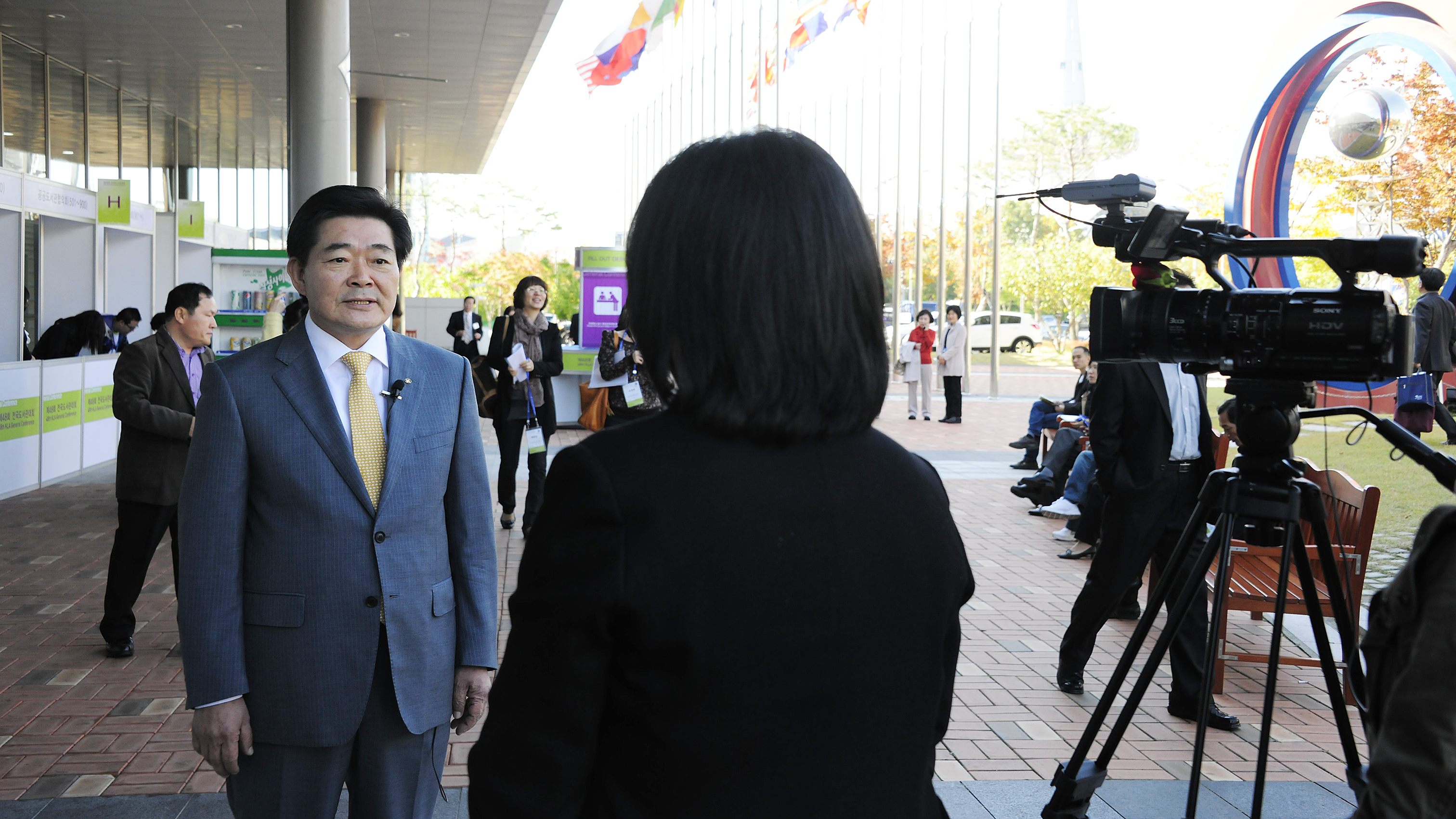 20111019-전국도서관 운영평가 대통령상 수상 41899.JPG