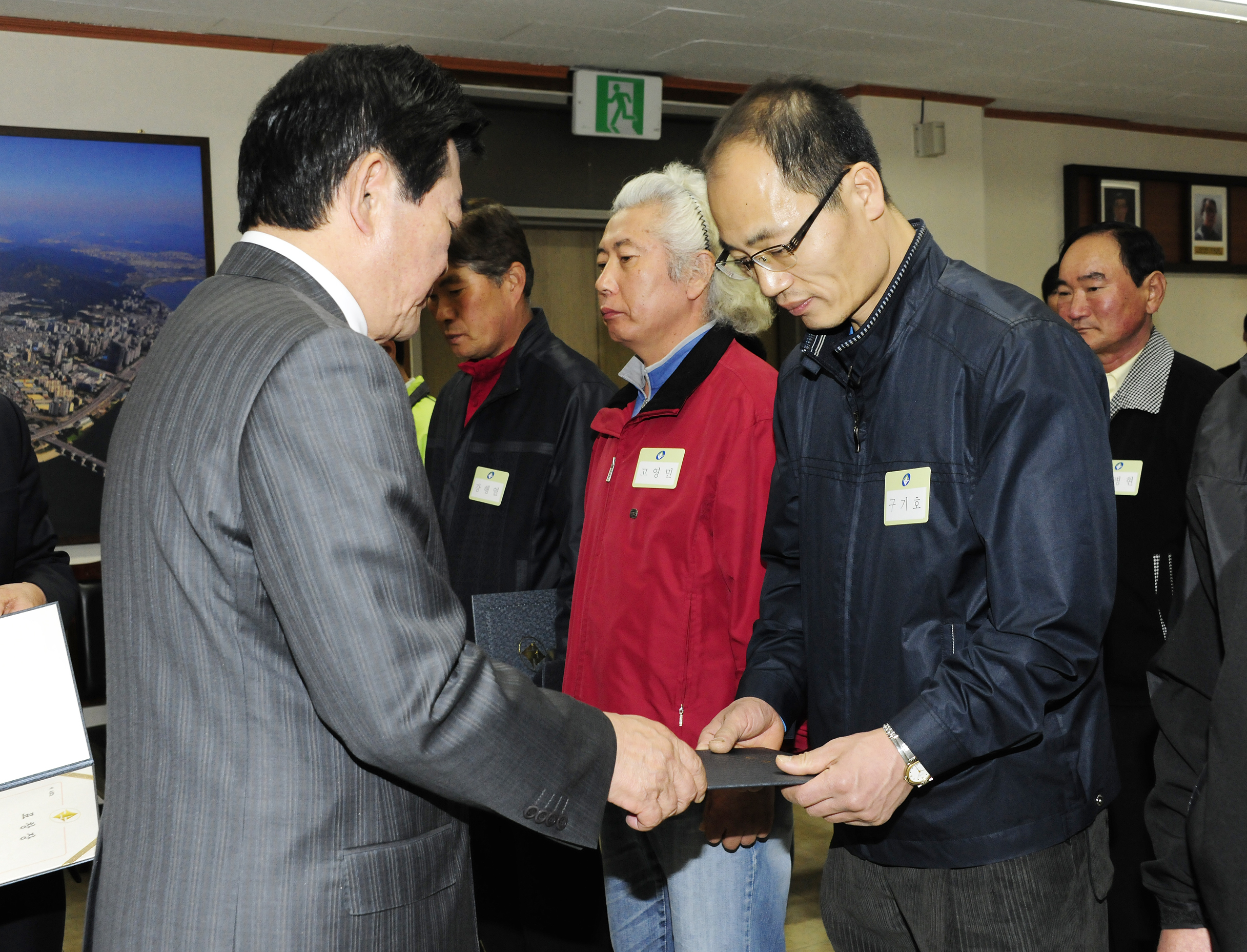 20110504-근로자의 날 맞이 환경미화원 격려 및 표창수여 32840.JPG