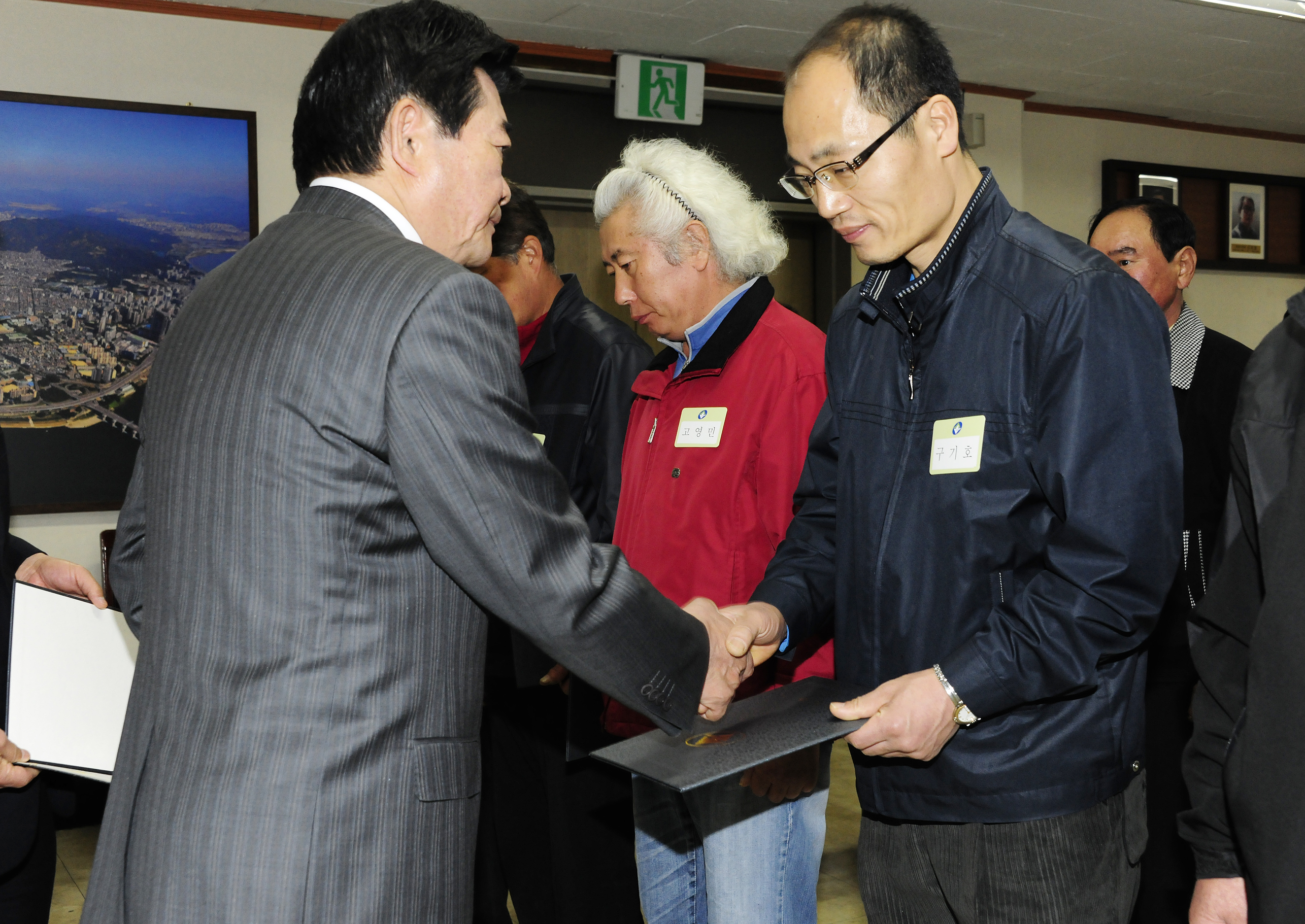 20110504-근로자의 날 맞이 환경미화원 격려 및 표창수여 32841.JPG