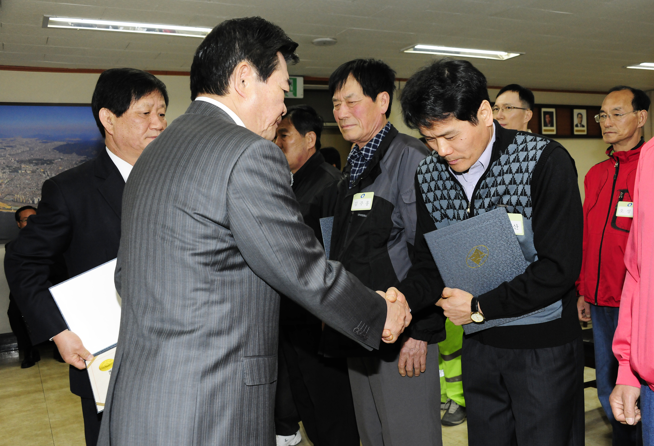 20110504-근로자의 날 맞이 환경미화원 격려 및 표창수여 32849.JPG