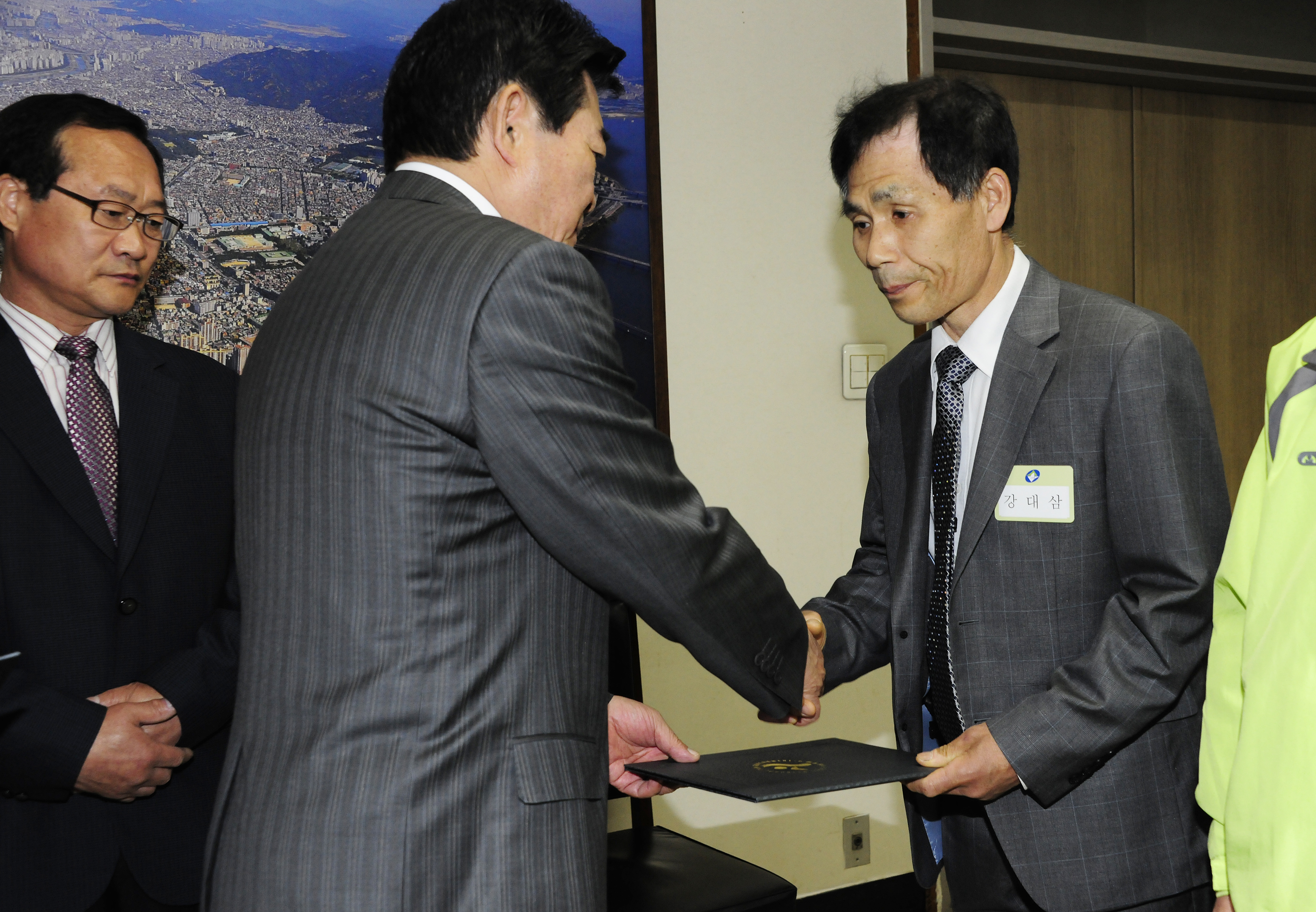 20110504-근로자의 날 맞이 환경미화원 격려 및 표창수여 32831.JPG
