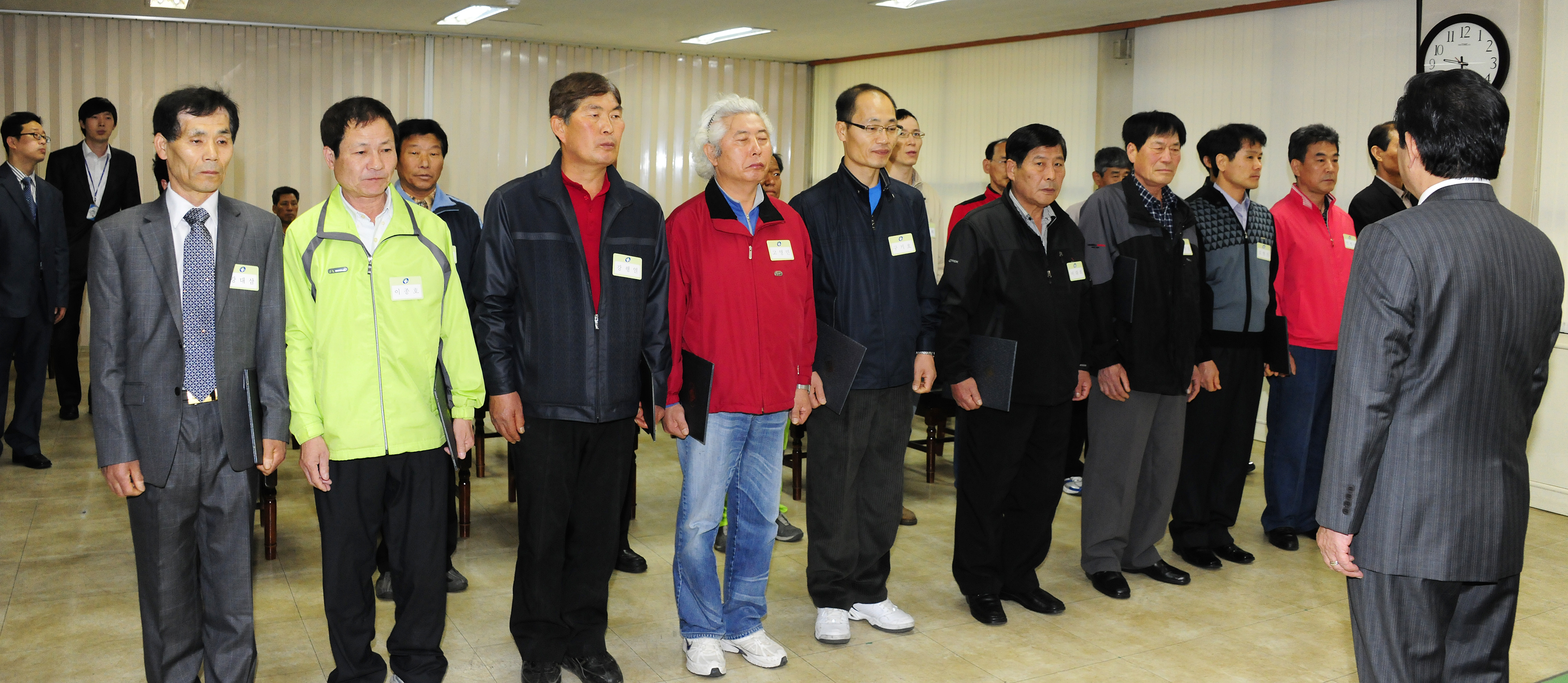 20110504-근로자의 날 맞이 환경미화원 격려 및 표창수여 32877.JPG