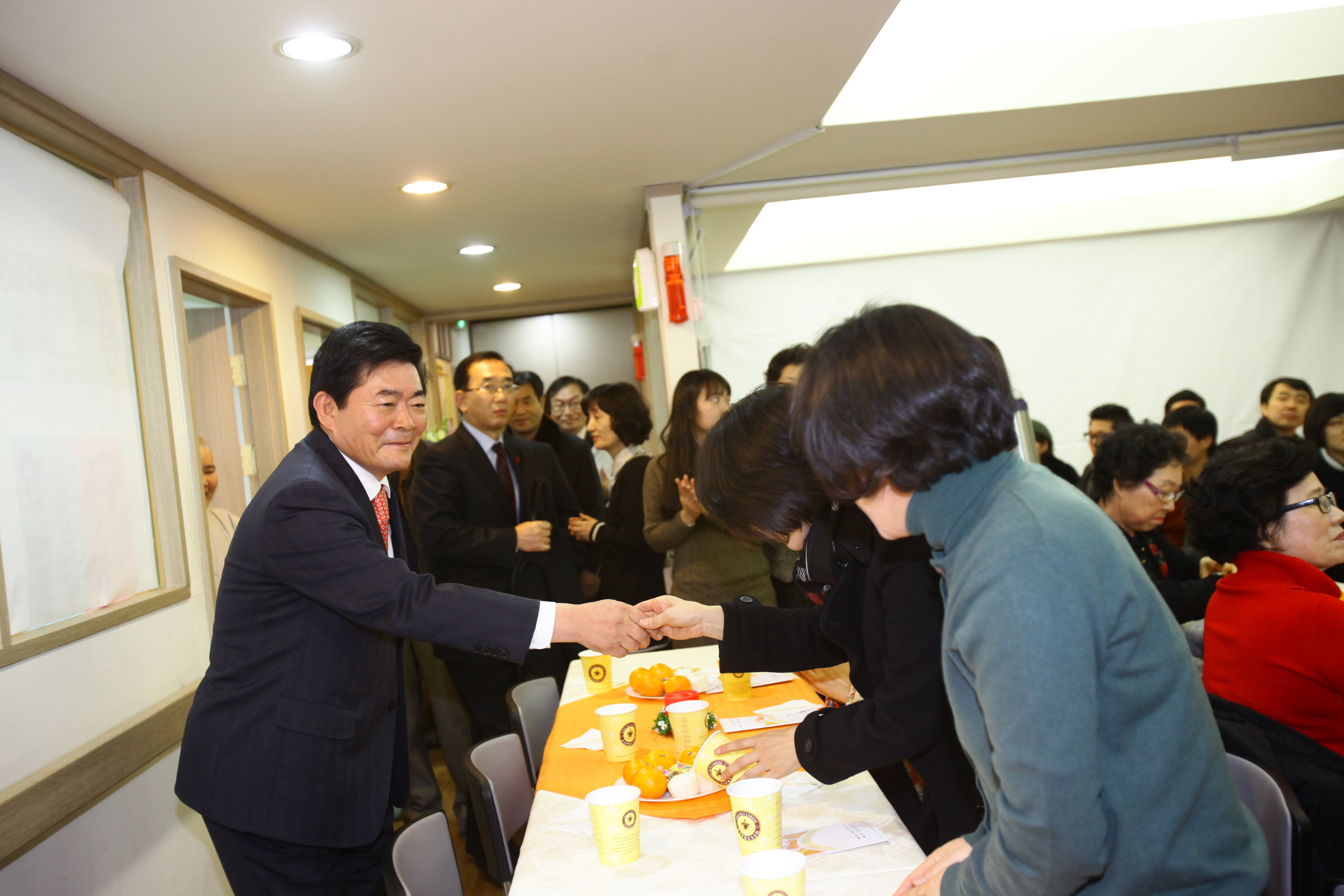 20101210-광진노인보호센터 후원자 자원봉사자 송년의 밤 19229.JPG